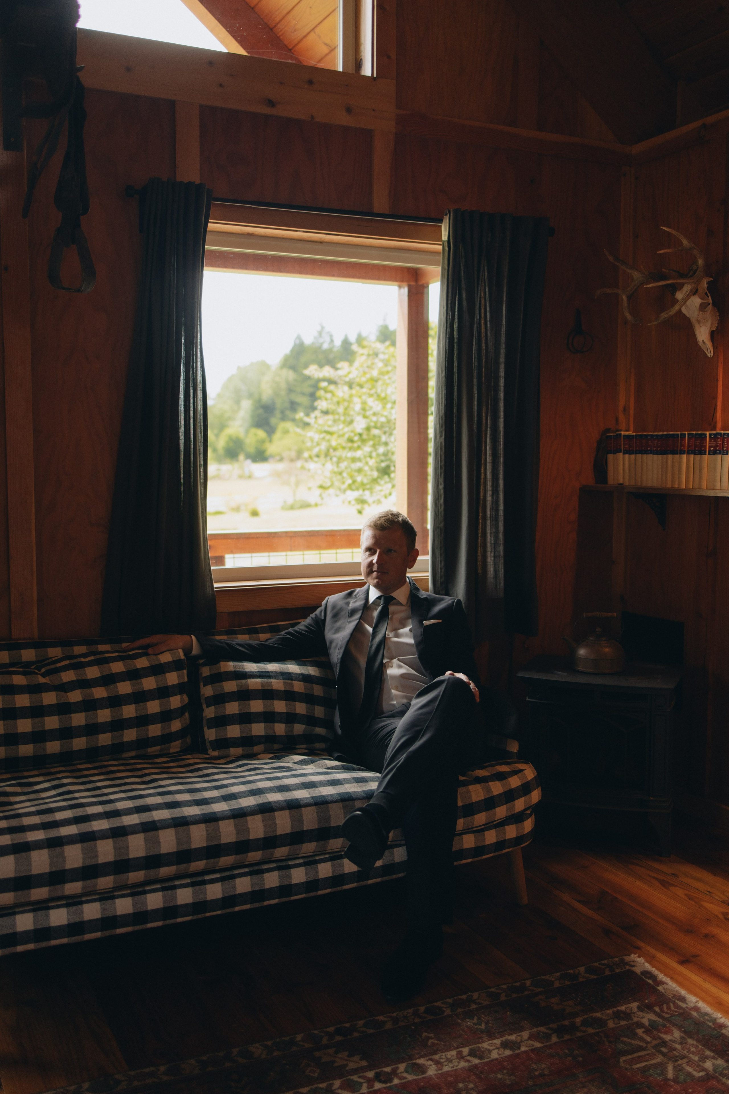 Wedding Shelby & Riley | Columbia River Gorge, WA | Georgy Shishkin Photography Photography. Portland Wedding Photographer | Authentic PNW Love Stories