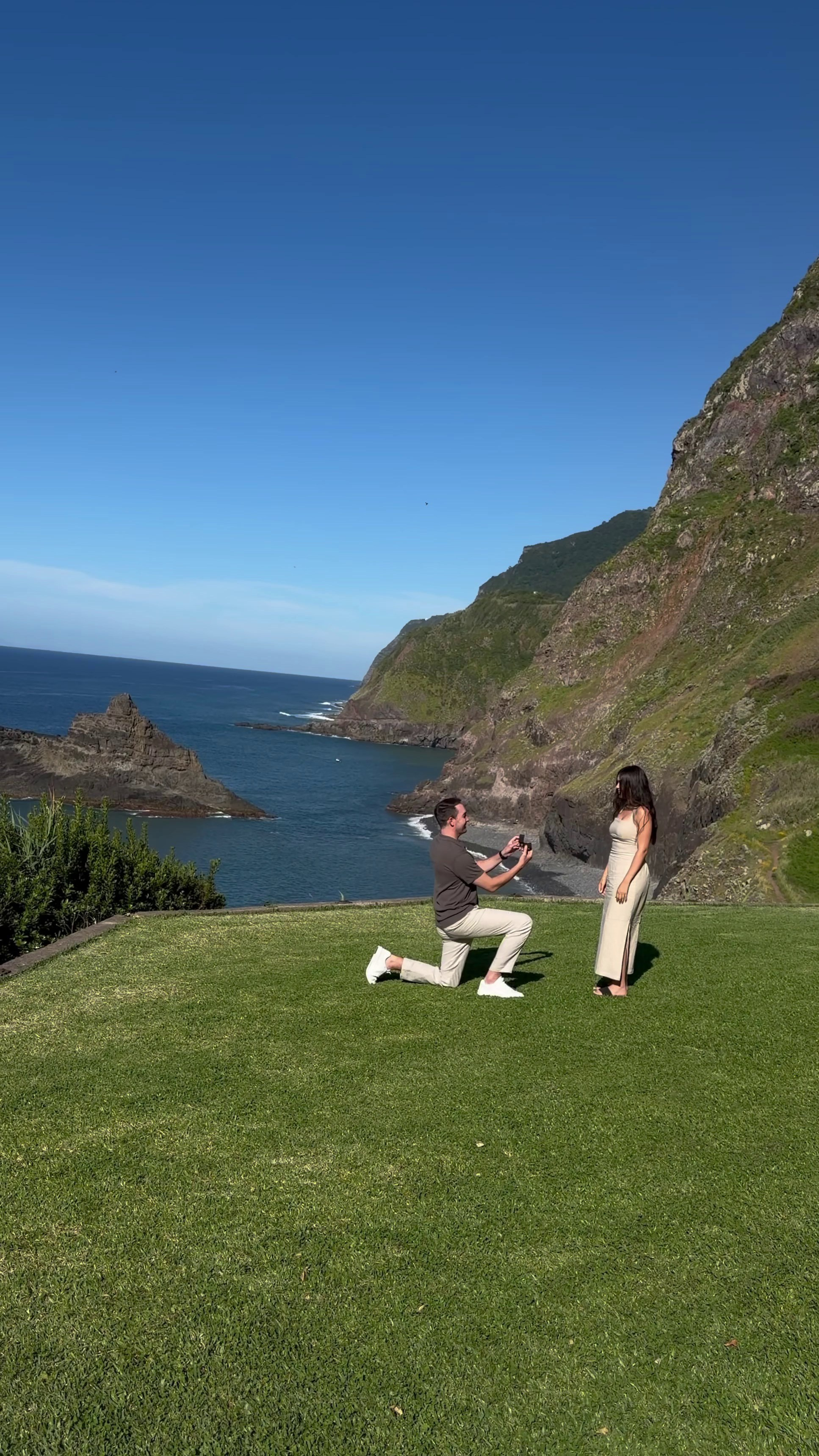 Secret Proposal at São Cristóvão, Madeira | Romantic Engagement. Fotógrafa na Madeira para casais, pedidos de casamento, elopements e casamentos íntimos | Tatiana