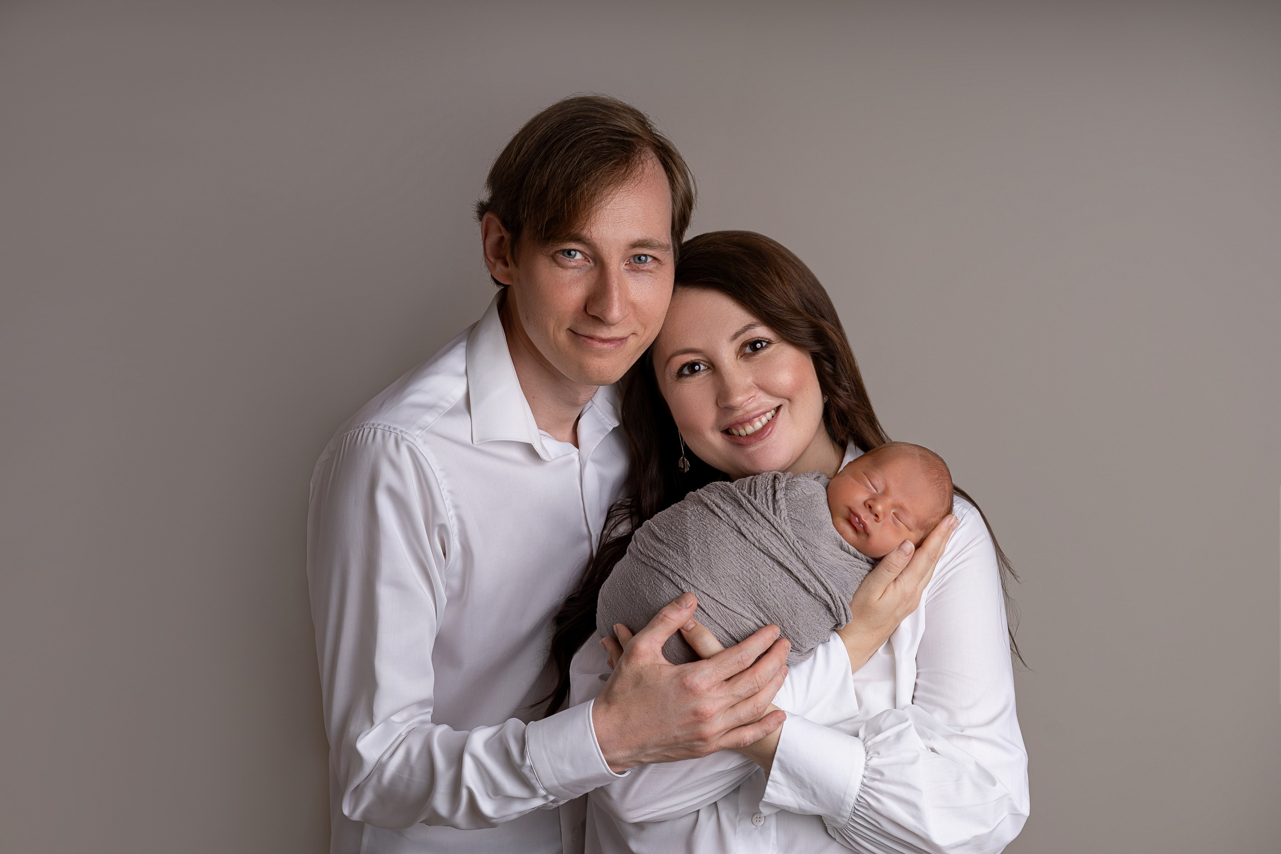 Neugeborenenfotos in Berlin – Studio oder bei Ihnen zu Hause