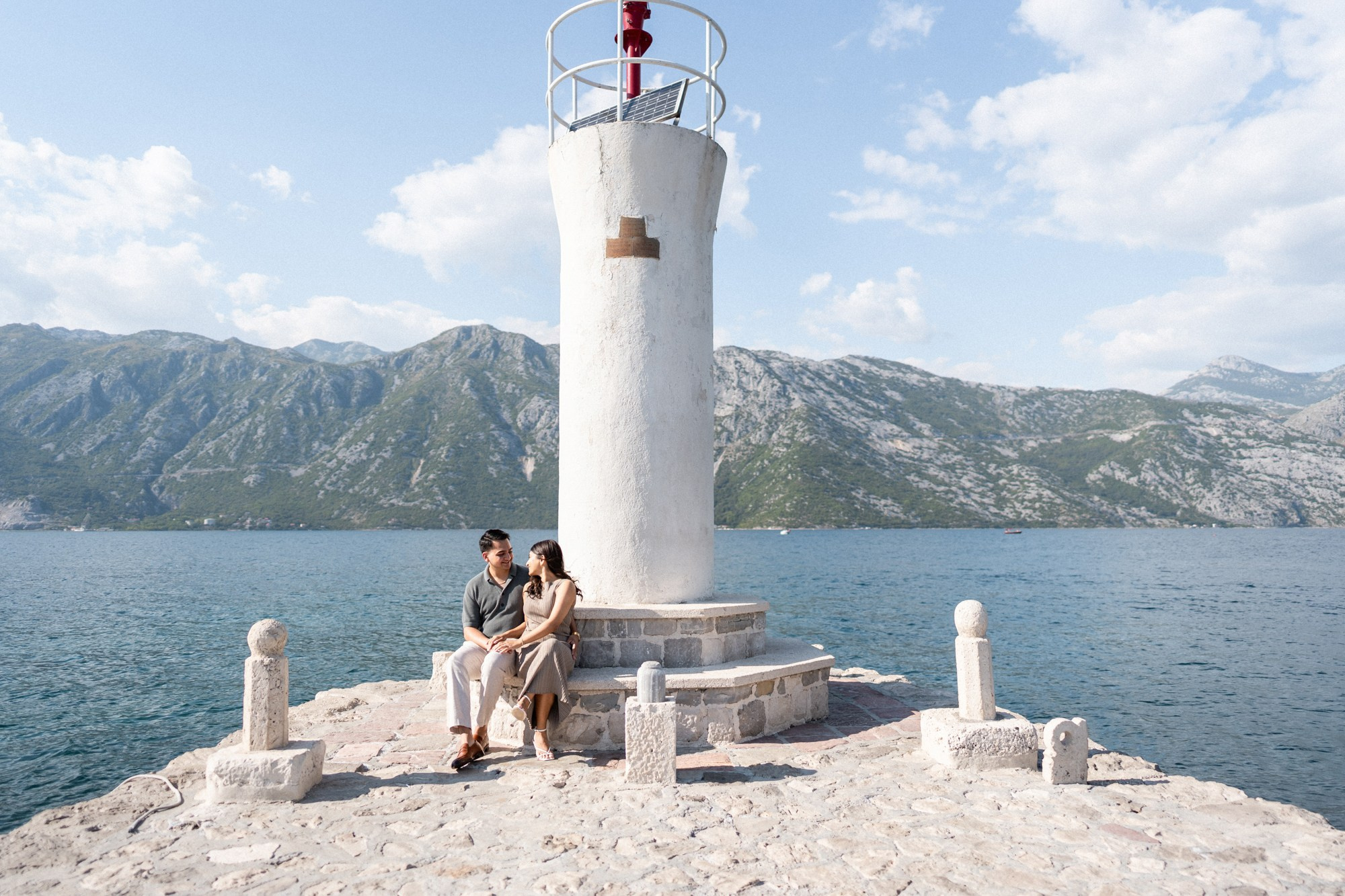 Aanzoek in Montenegro – Romantische Fotoshoot aan Zee