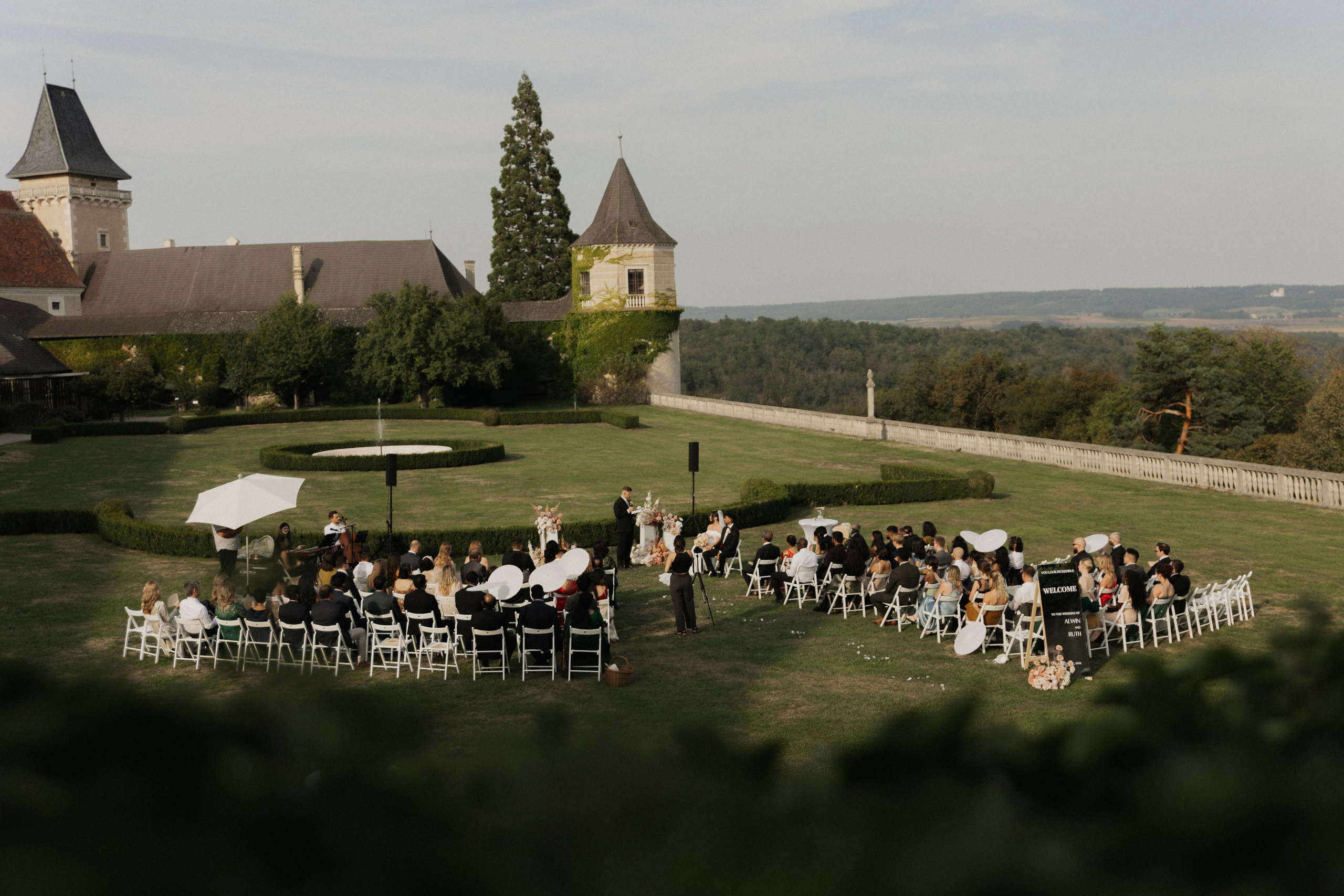 Elegant Castle Wedding in Austria | Alwin & Ruth’s Fairytale Celebration. Wedding photographer and videographer based in Timisoara, Romania