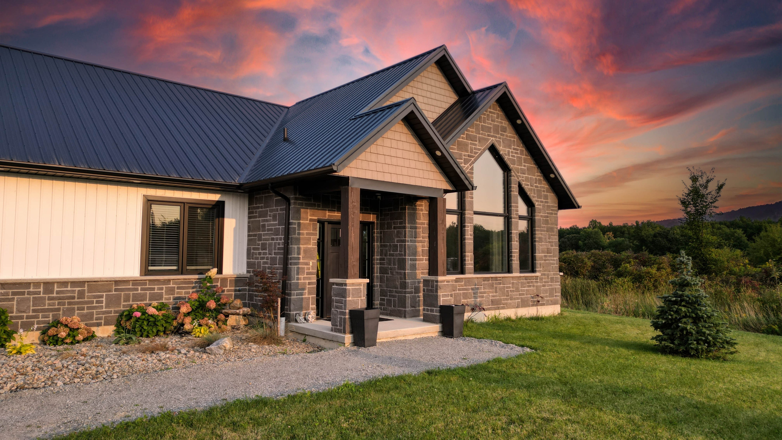 Real Estate. Photographer & Videographer Niagara | Toronto