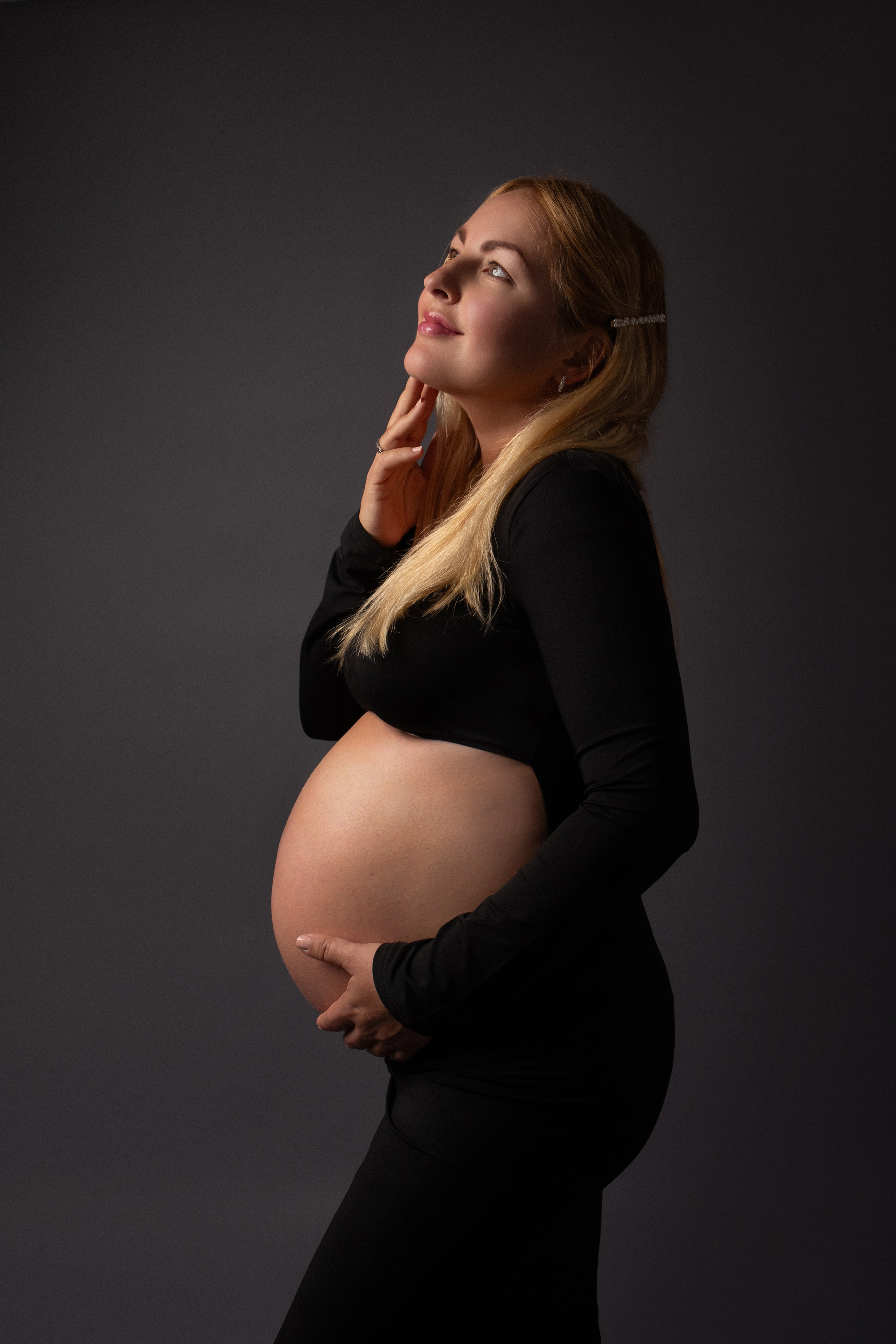 Photo shoot in minimalist style. Professional photographer in Spain