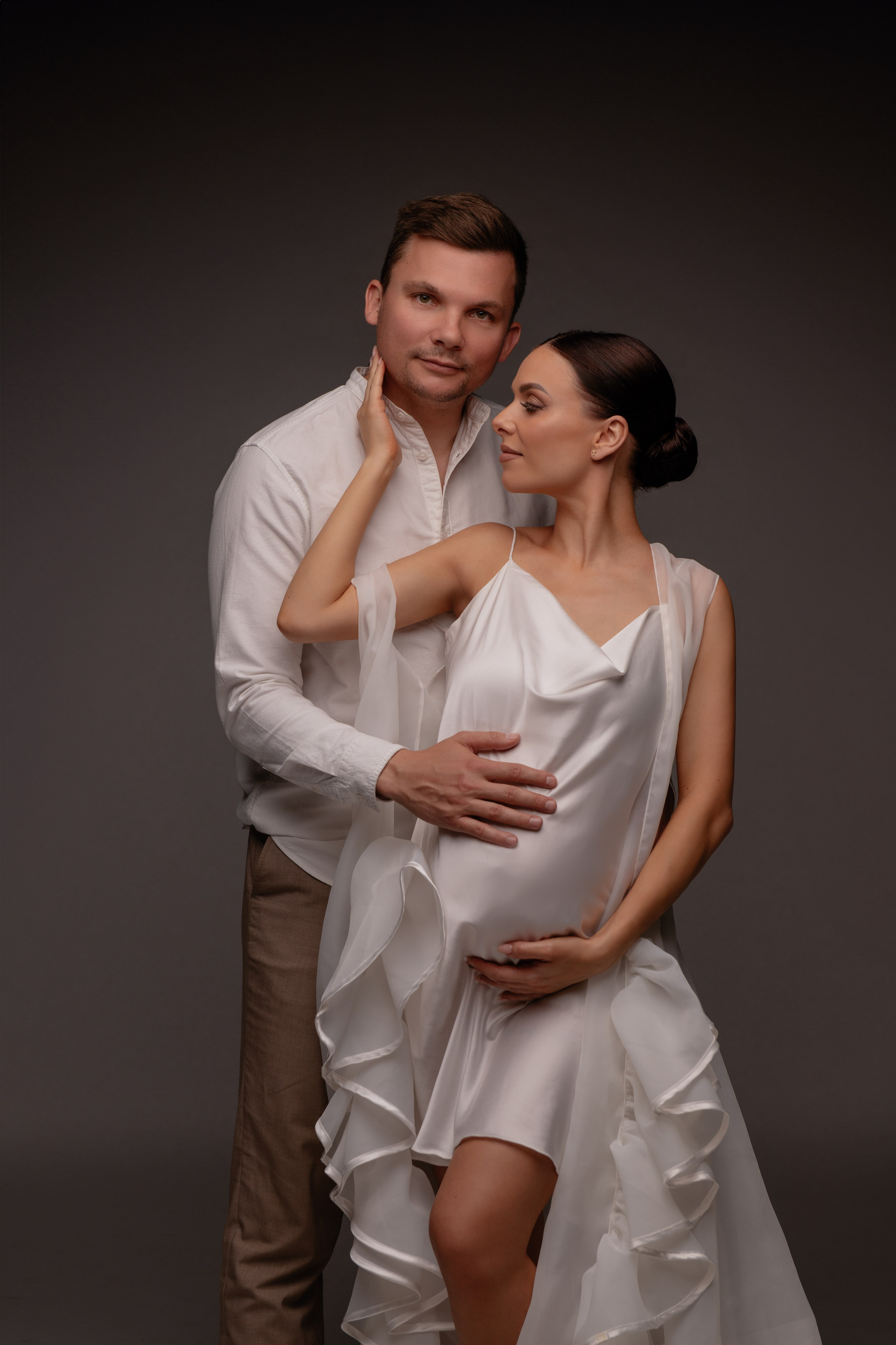 Lena. Těhotenské focení. Profesionální fotografka v Praze Anastasia Haritonova
