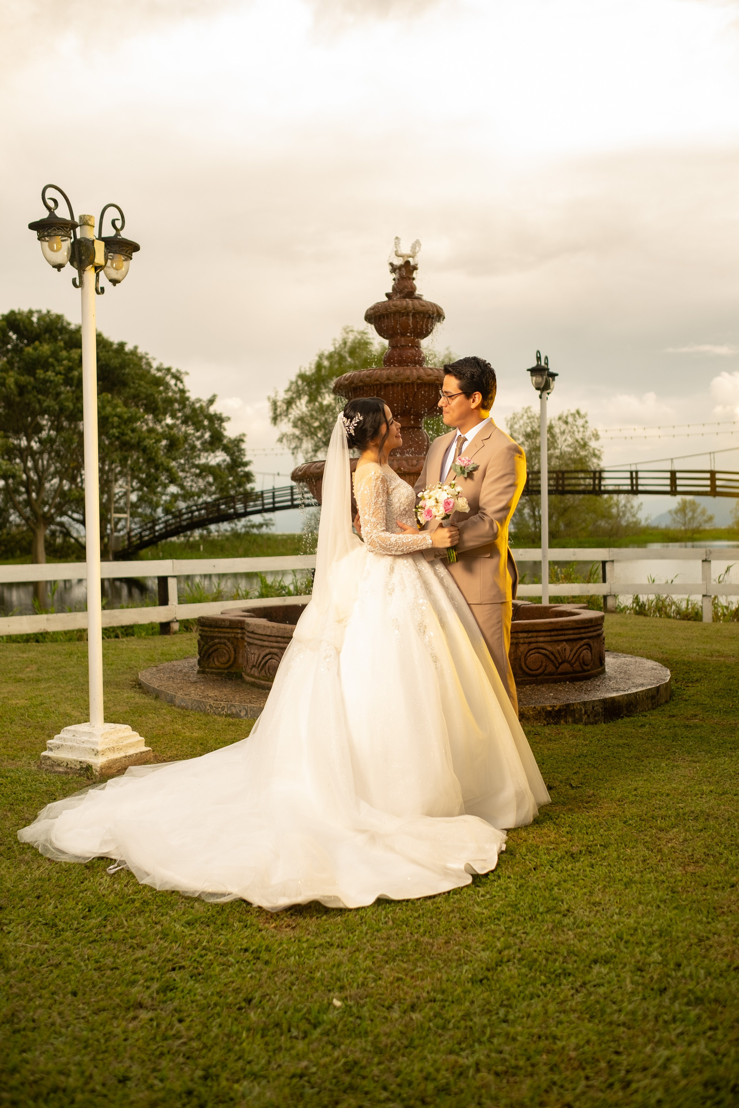 Abi & Gio. Daniel Brand | Fotografía de Bodas y Comercial en Honduras