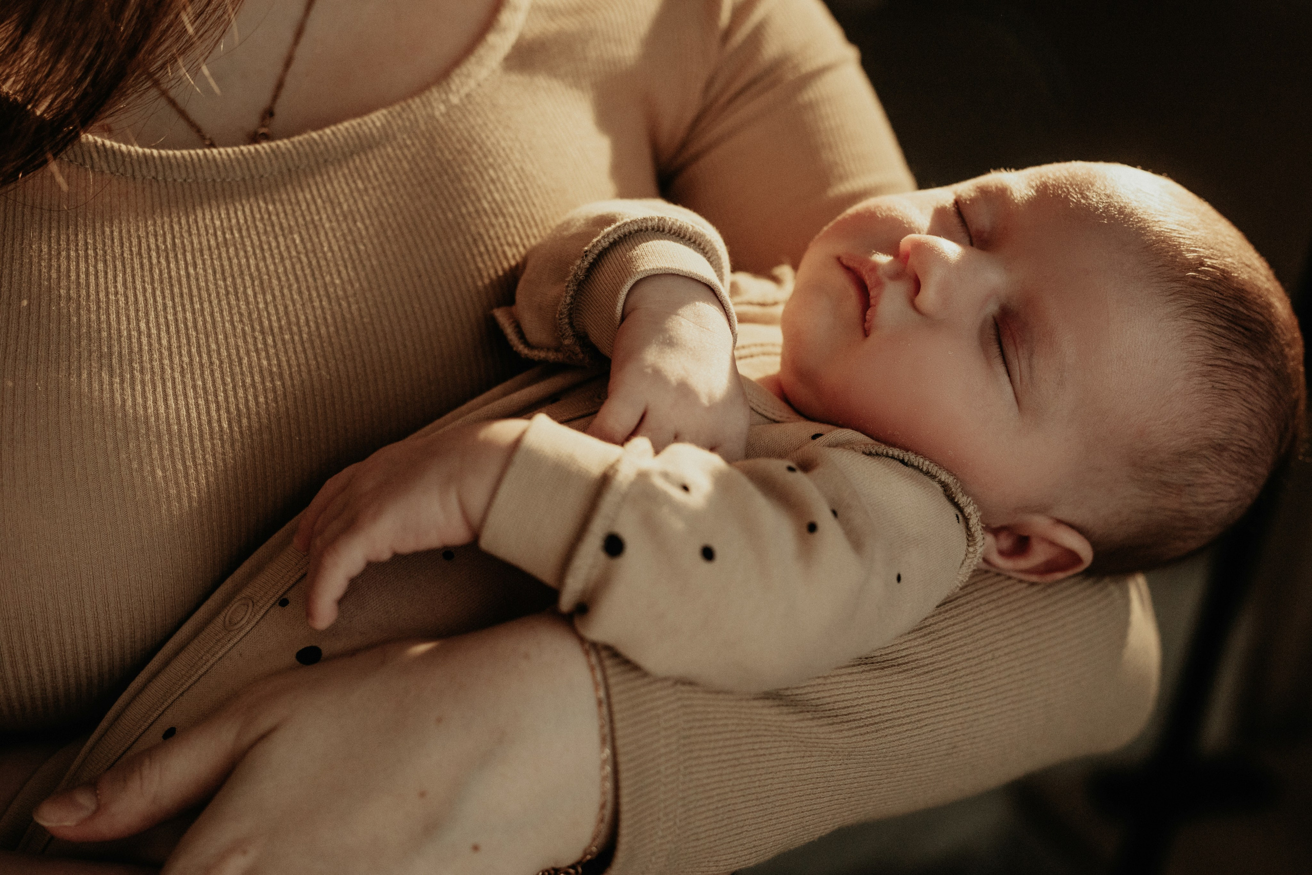 Newborn & Sibling Photography – First Precious Moments Together. Alisa Tant — Family and newborn photographer Bucks County, Montgomery county, Philadelphia, NJ