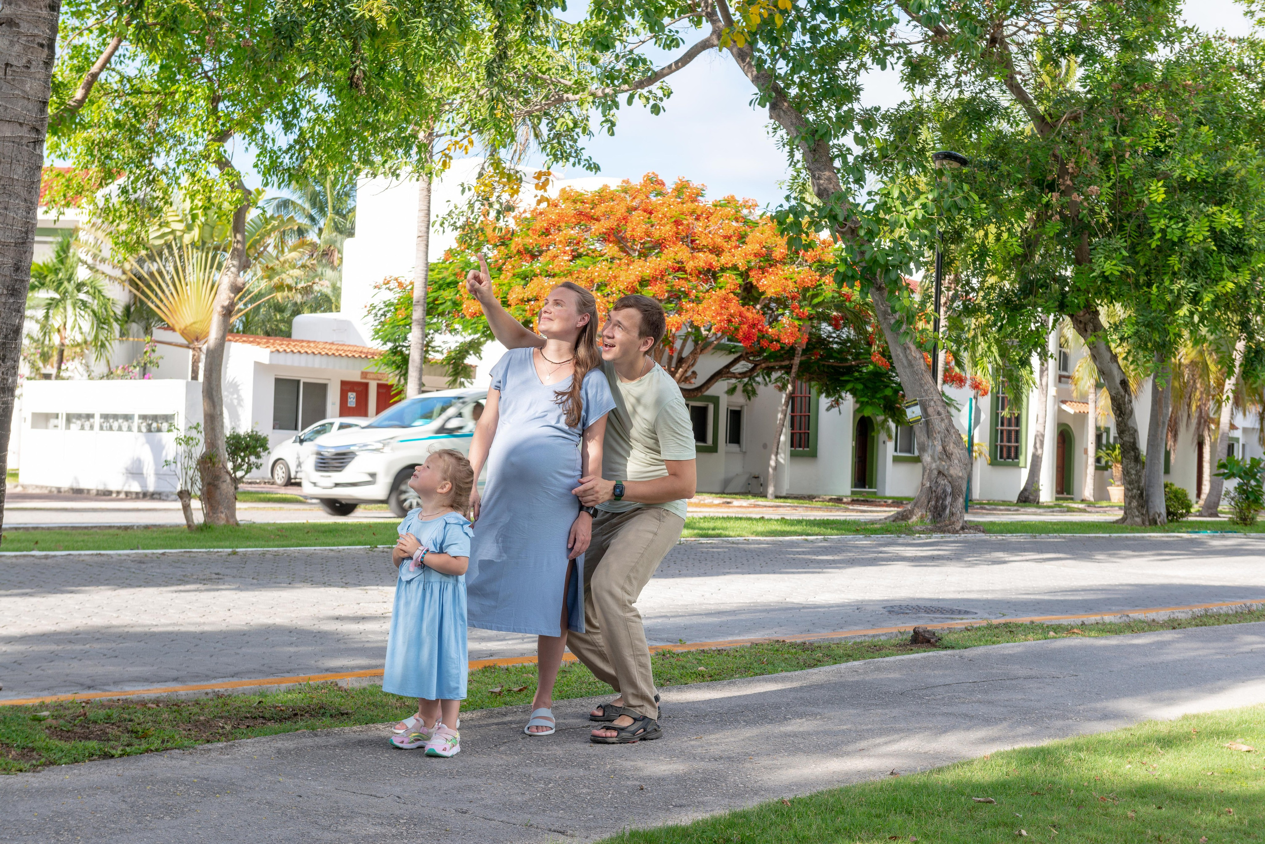 Sesión de Fotos Familiar de Embarazo: La Espera de un Nuevo Milagro. FOTÓGRAFO MÉXICO QUINTANA ROO