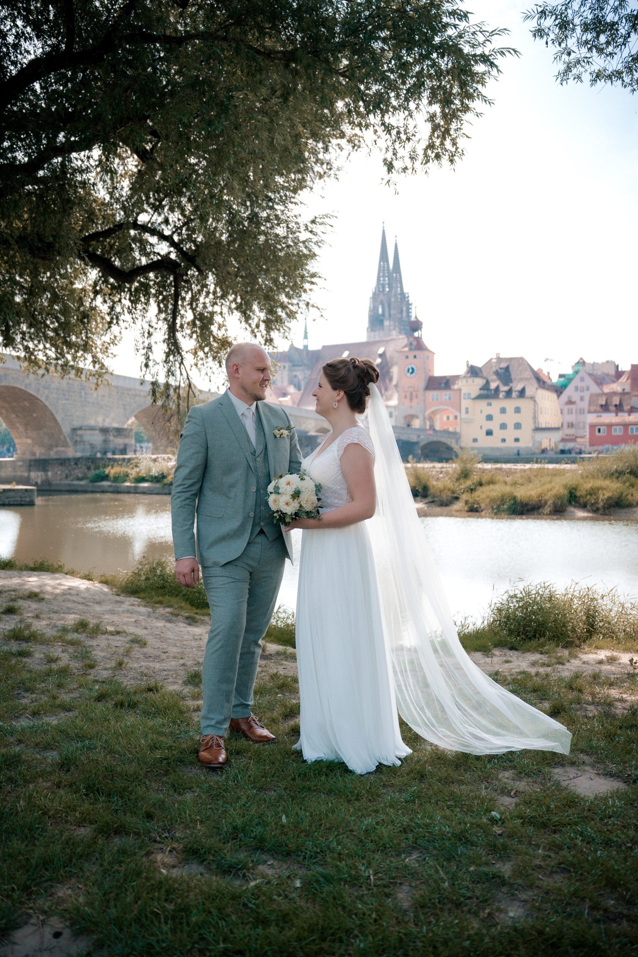 Hochzeitsfoto- und Videobegleitung