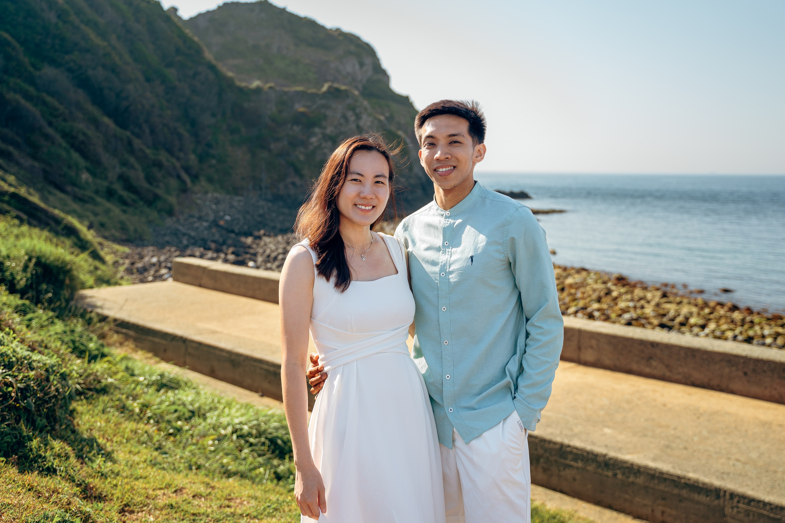 Fukuoka Couple Photoshoot: Roses, Totoro Forest & Sunset Love Story