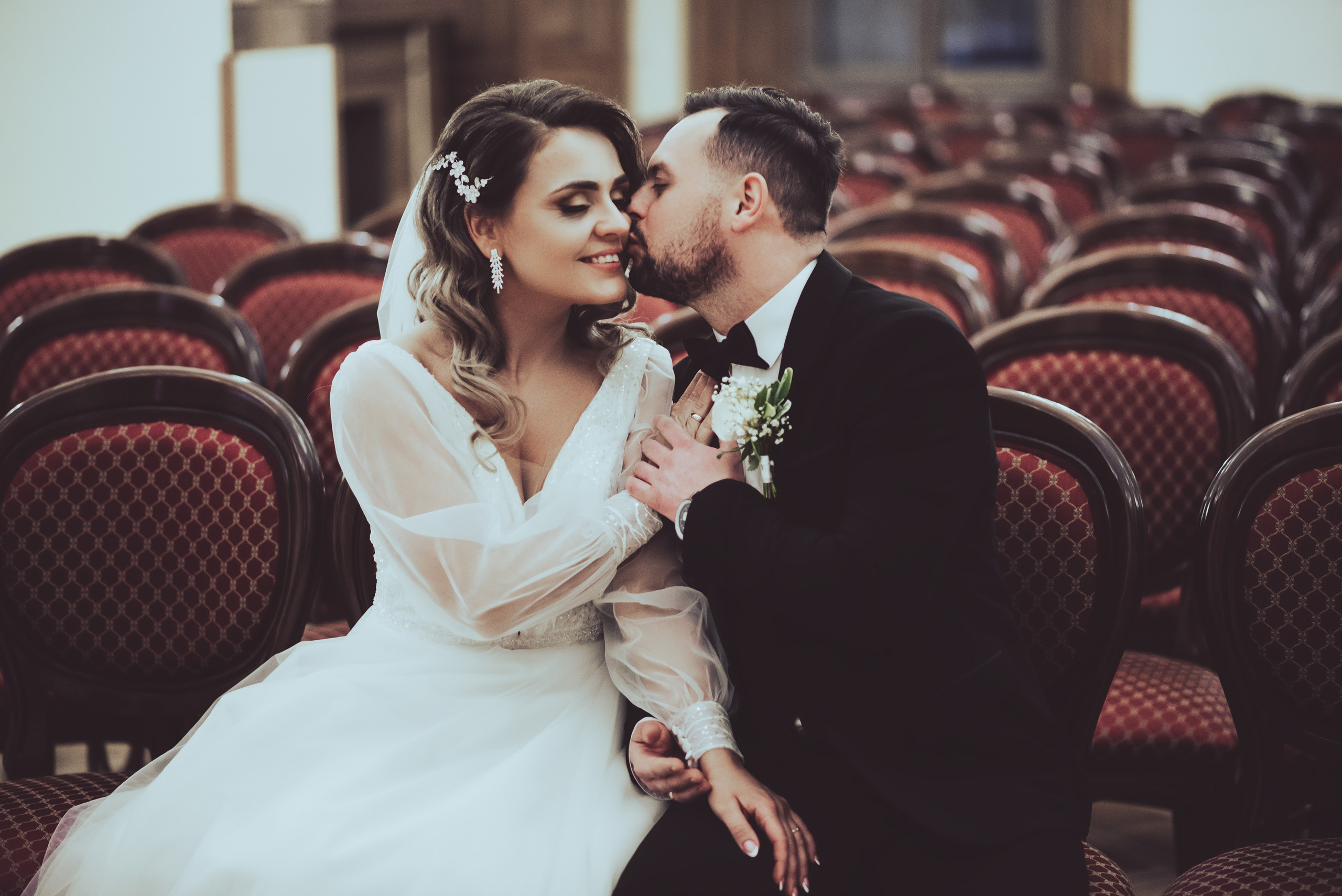 Vestuvių fotosesija, ceremonija, Vestuvių pasiruošimo fotografavimas. Vestuvių fotografas Vilnius Trakai kaina vestuvių fotografavimas fotografė personal.lt photogrpahy kainos jaunoji jaunikis nuotaka santuoka vestuvės, profesionali natūrali meninė reportažinė klasikinė fotosesija, vestuvių fotosesija gamtoje dvare