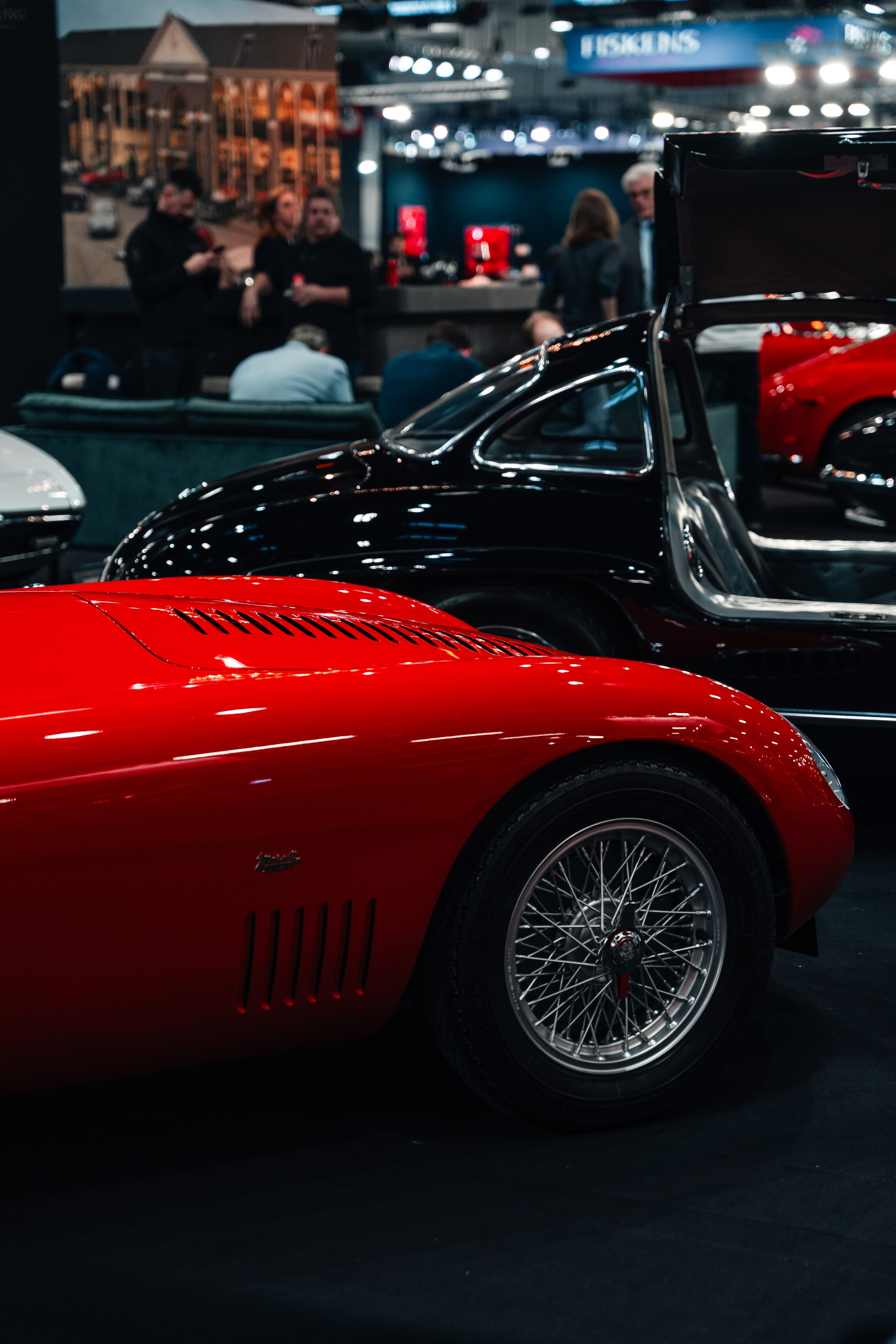 Retromobile-2024. Photographe de voitures à Paris — Vitalii Motruk
