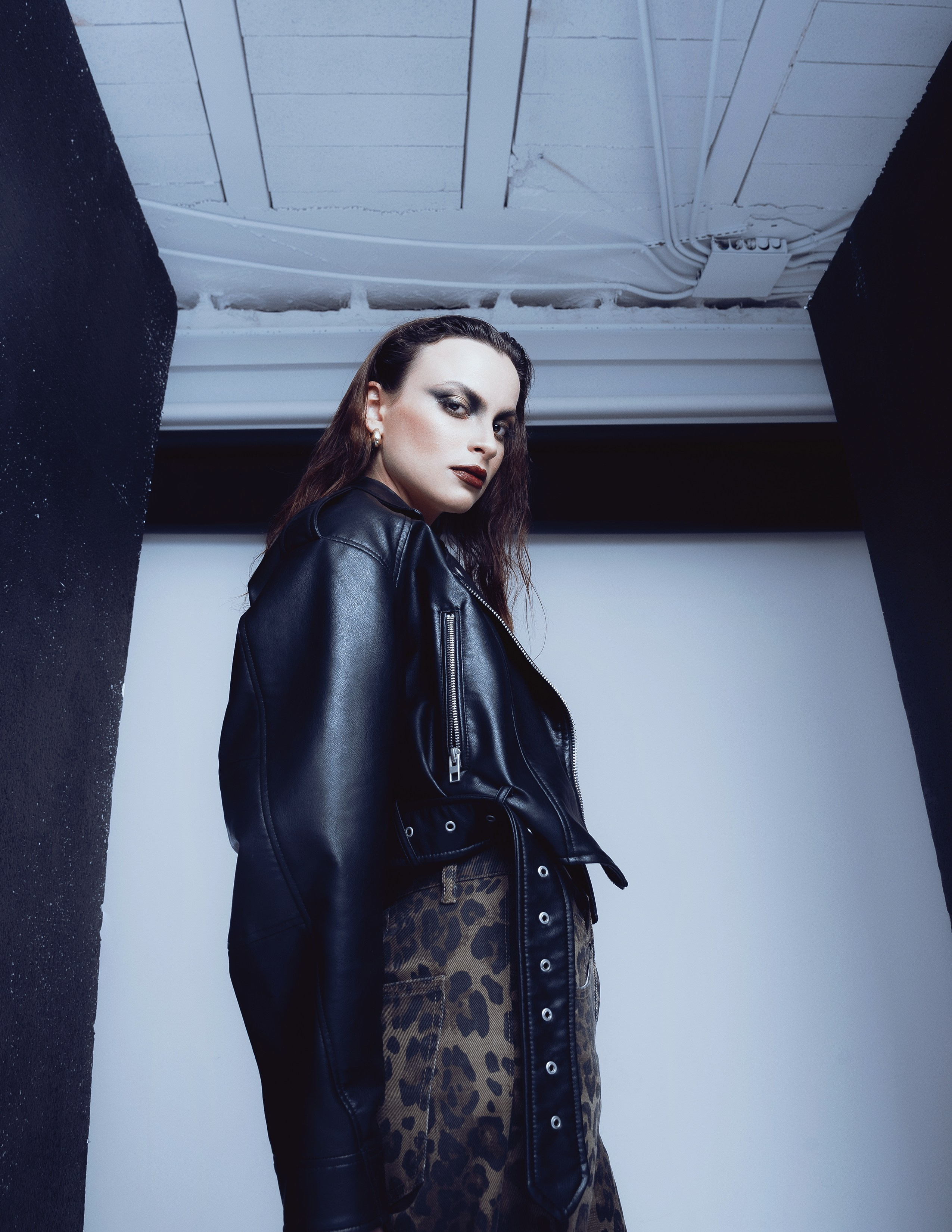 Профессиональная студийная фотосессия для моделей — Стильные портреты в Торревьехе