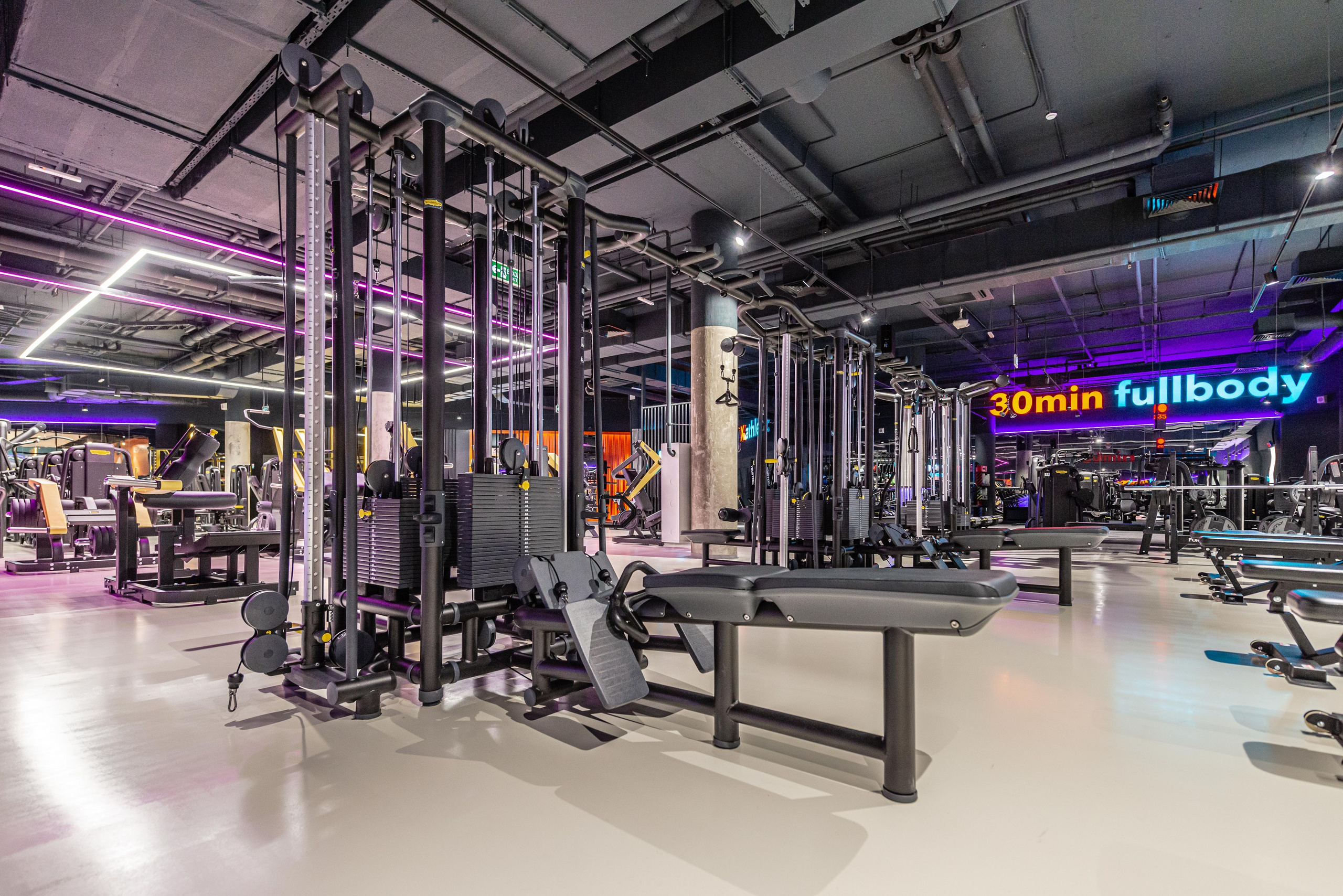 DDX Fitness в Место встречи Киргизия. ФОТОГРАФ МЕКСИКА КИНТАНА-РОО