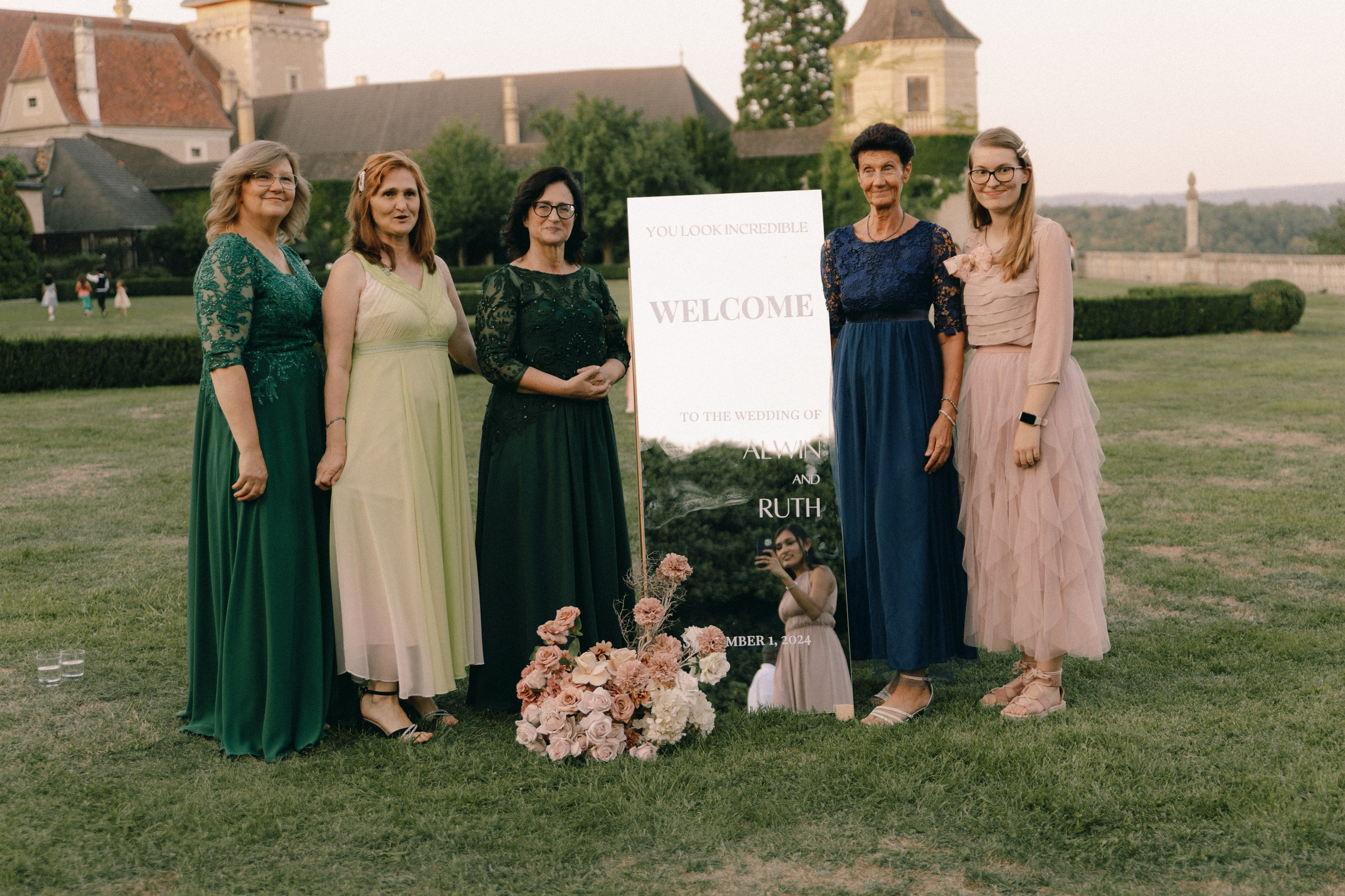 Elegant Castle Wedding in Austria | Alwin & Ruth’s Fairytale Celebration. Wedding photographer and videographer based in Timisoara, Romania