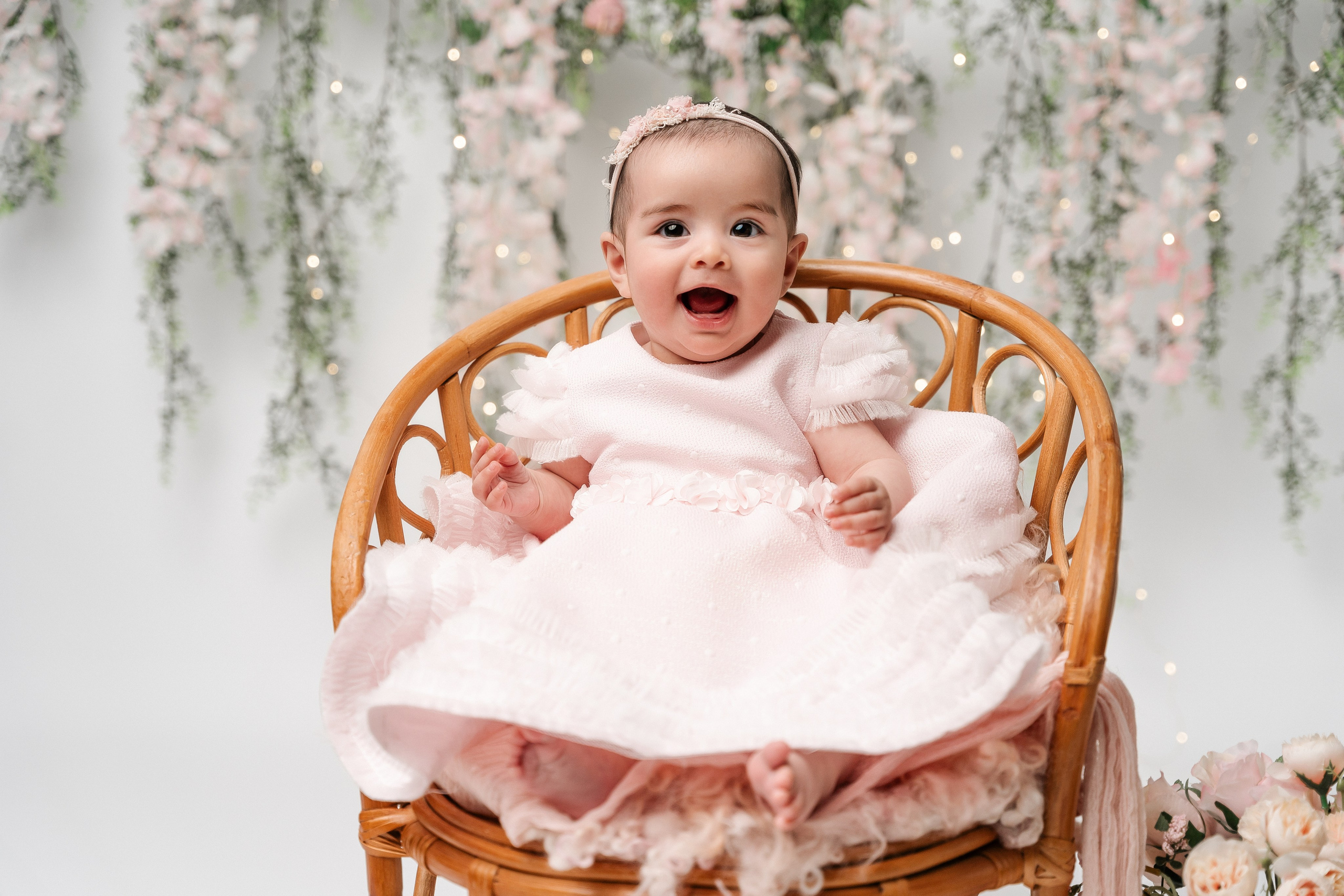 A studio milestone session for 5 months old baby Alejandra and her beautiful family❤️. Newborn and family photographer. Hills District. Sydney