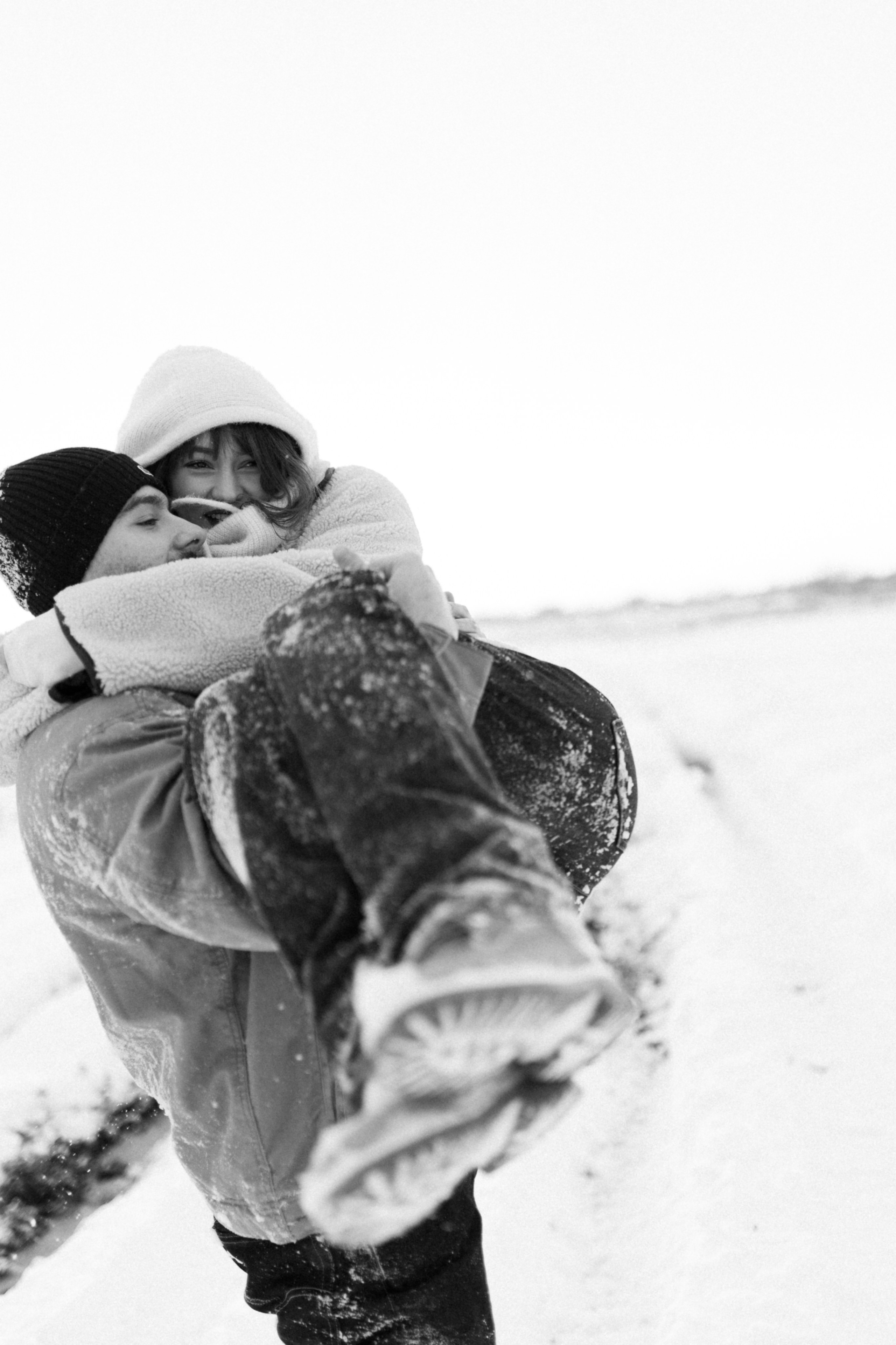 Snowy. Wedding photographer and videographer based in Timisoara, Romania