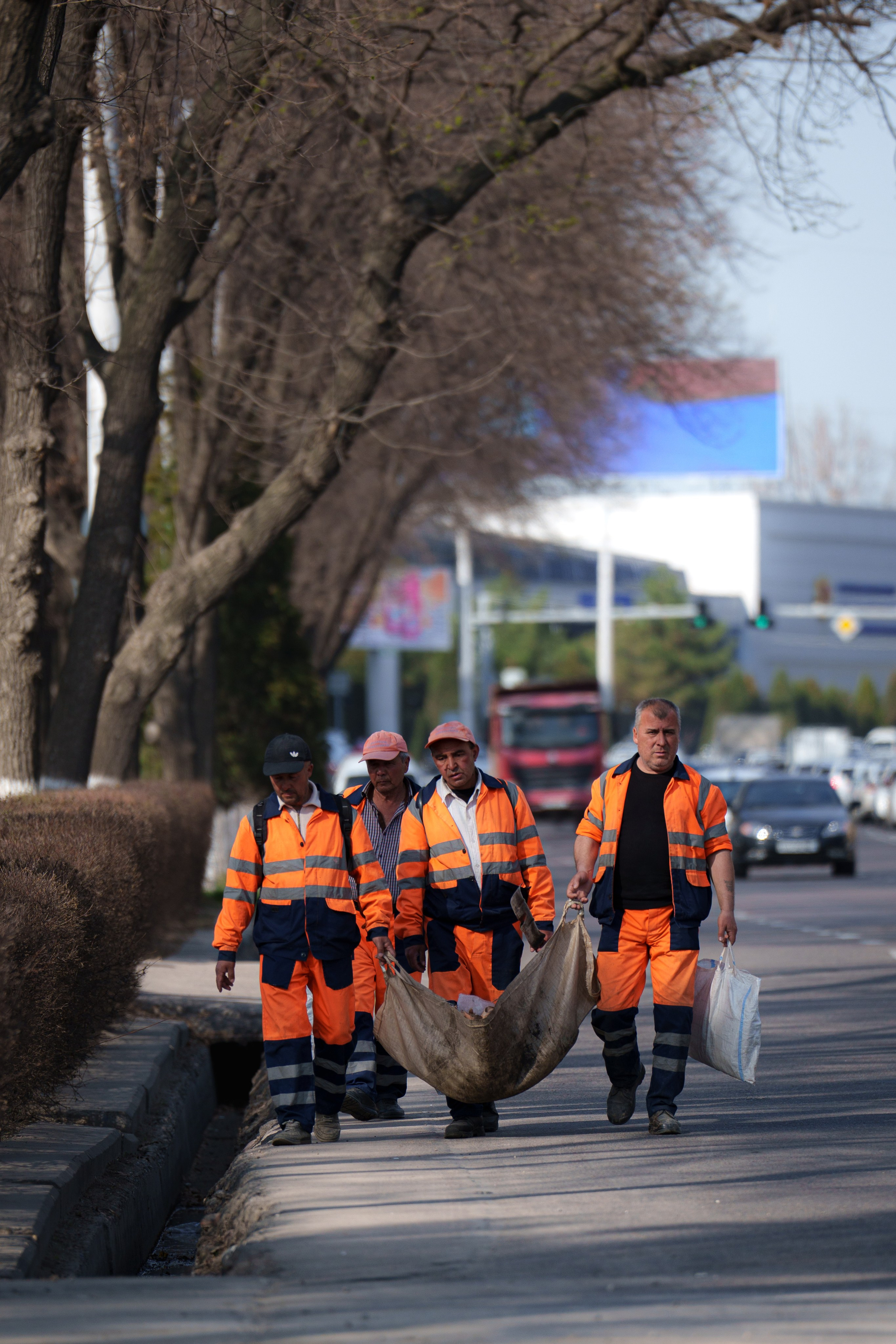 Как работают сотрудники благоустройства. Георгий Намазов | Фотограф в Ташкенте