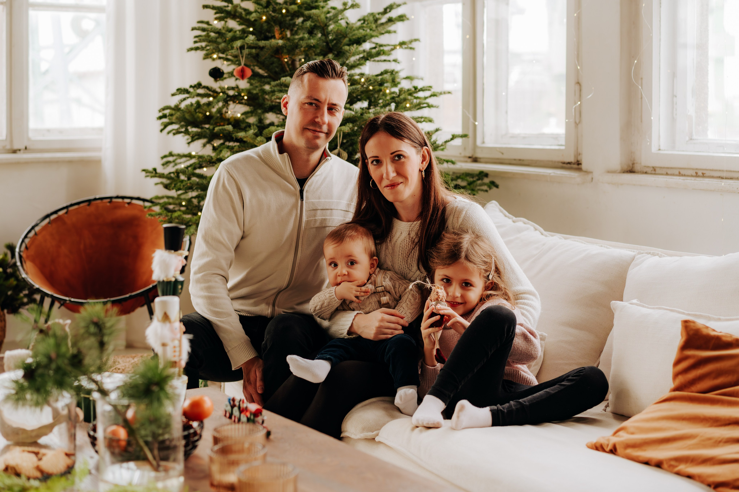 Minimalistyczne sesje świąteczne. Fotograf ślubny & lifestyle Gdańsk, Karolina Baczewska