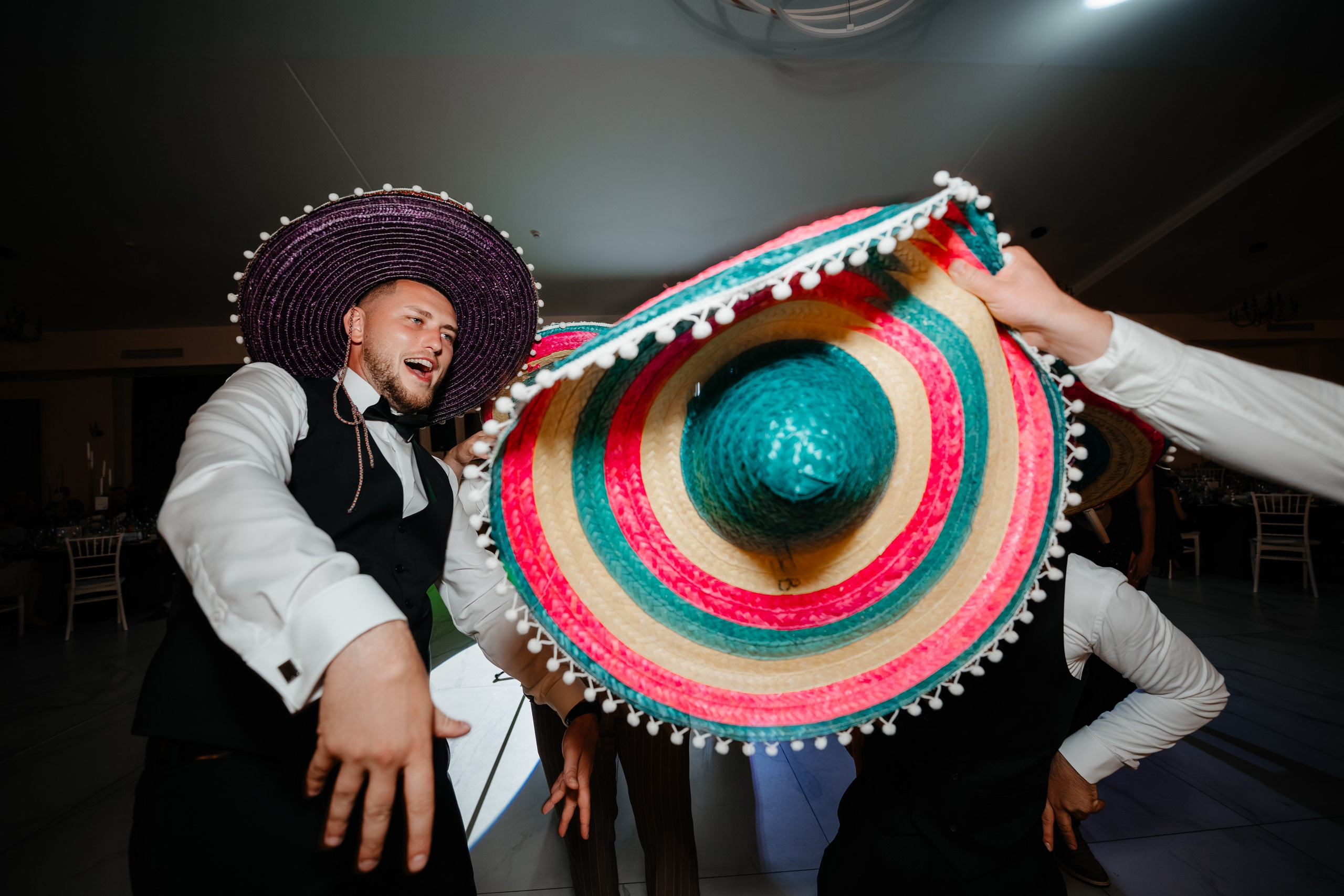 Catalina & Remus. Raw Studio. Fotograful tau de nunta!