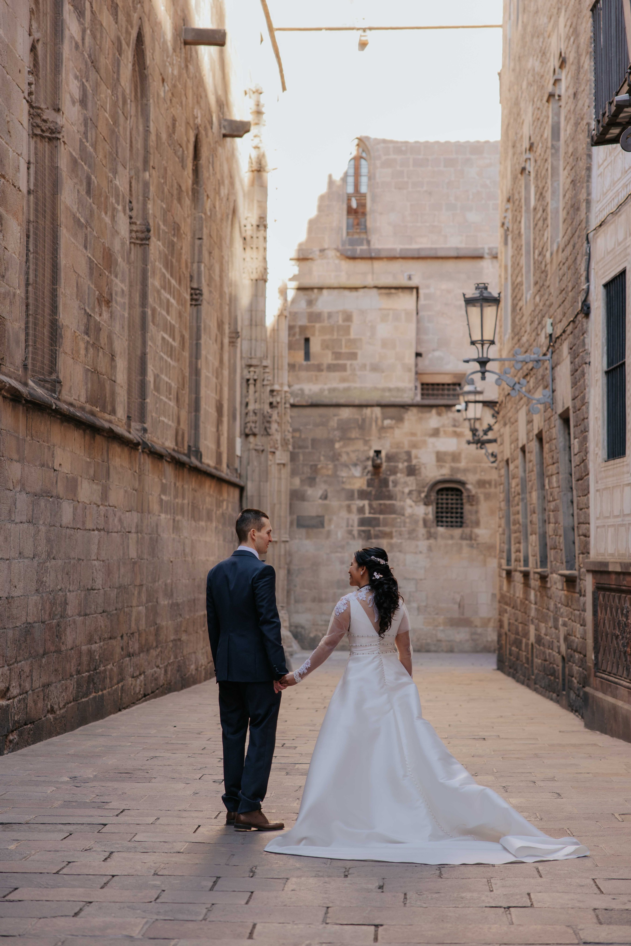 Konstantin & Fresmelin — a wedding story in Barcelona. DiaFoto Weddings · Premium Destination Wedding Photographer & Videographer in Barcelona