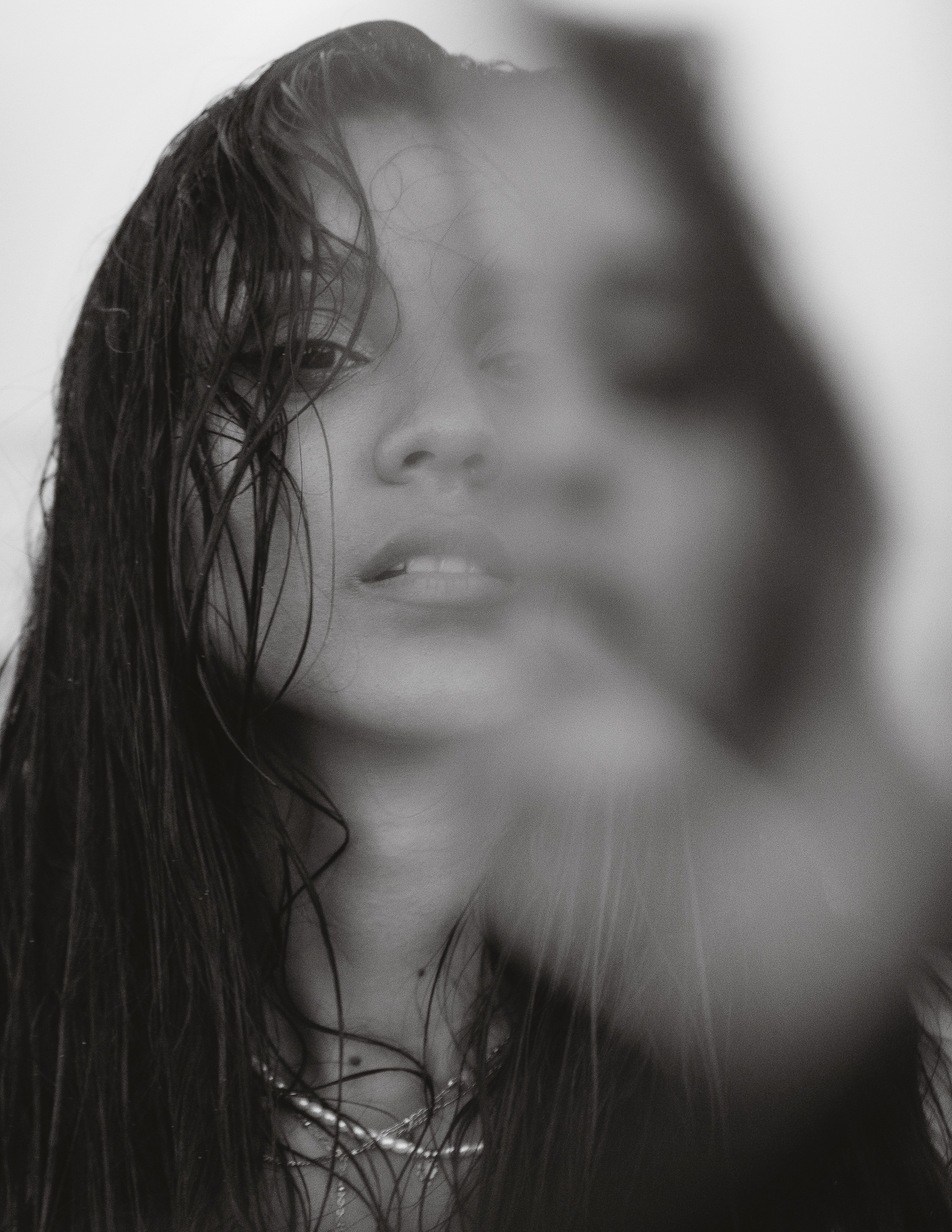 Romantic Portrait by the Sea: Sunset Shoot in Guardamar — Photographer Andrey Lukovnikov