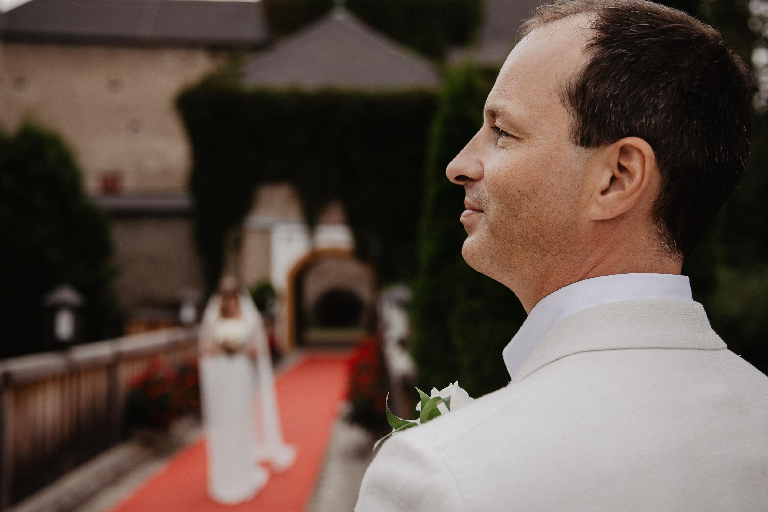 Intimate Wedding in castle Austria. Iceland elopement photographer & videographer