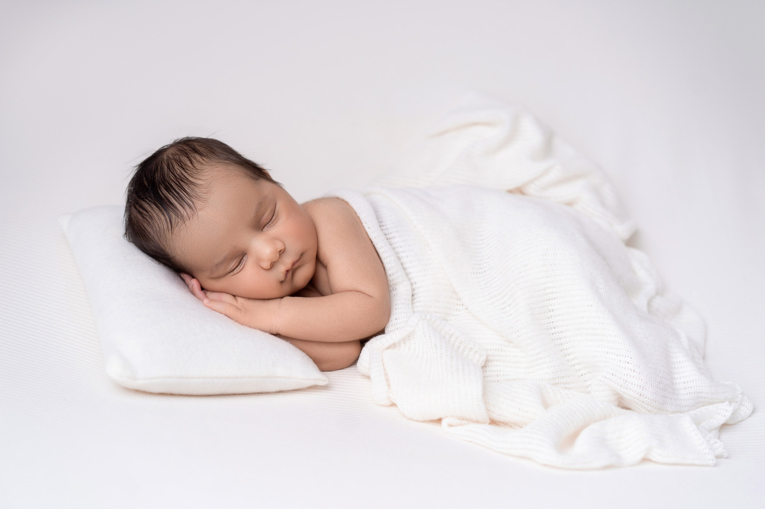 Newborn photography studio in Hills Disctrict. baby photoshoot in sydney