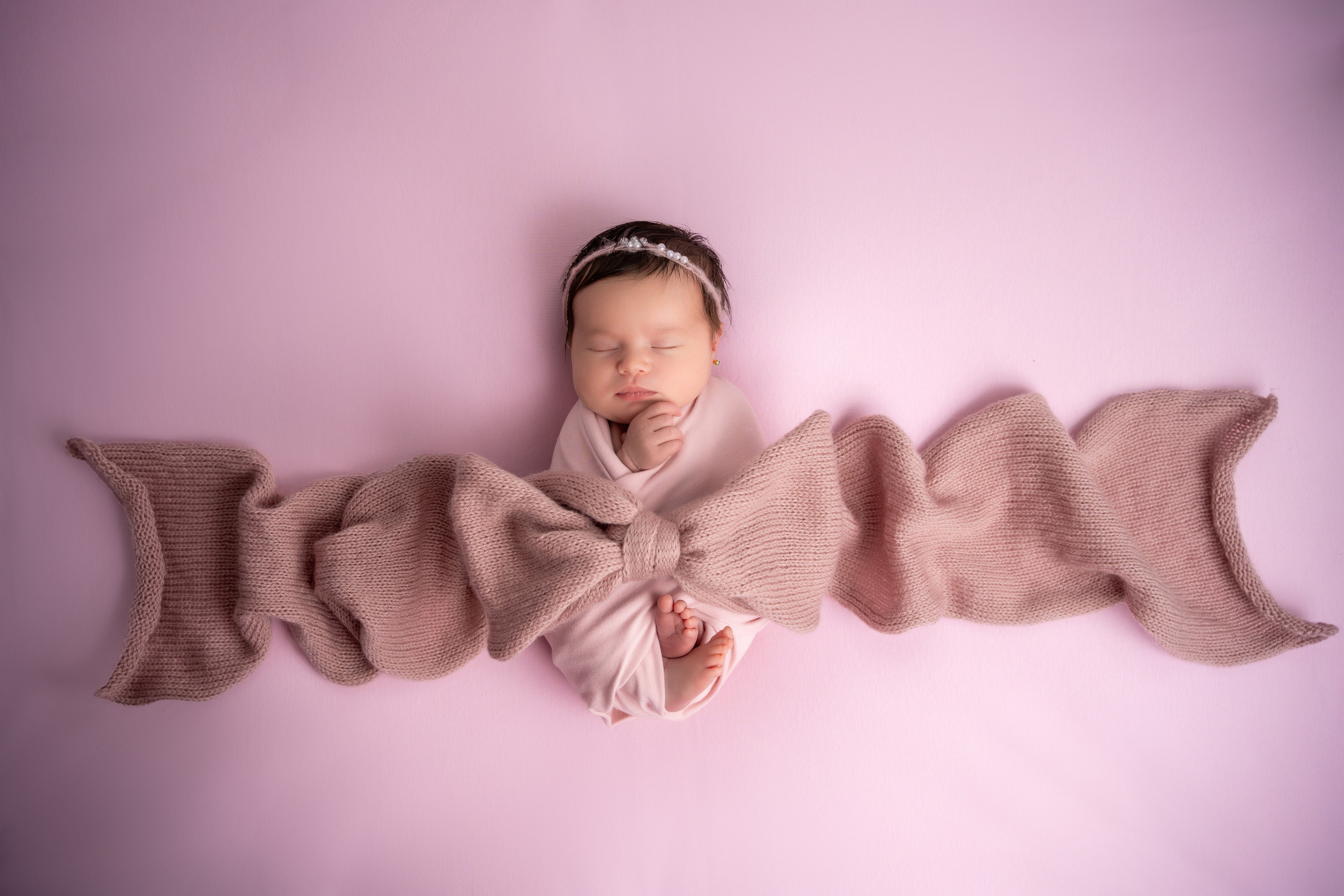 NEWBORN. BabyBumpbyCristinaH