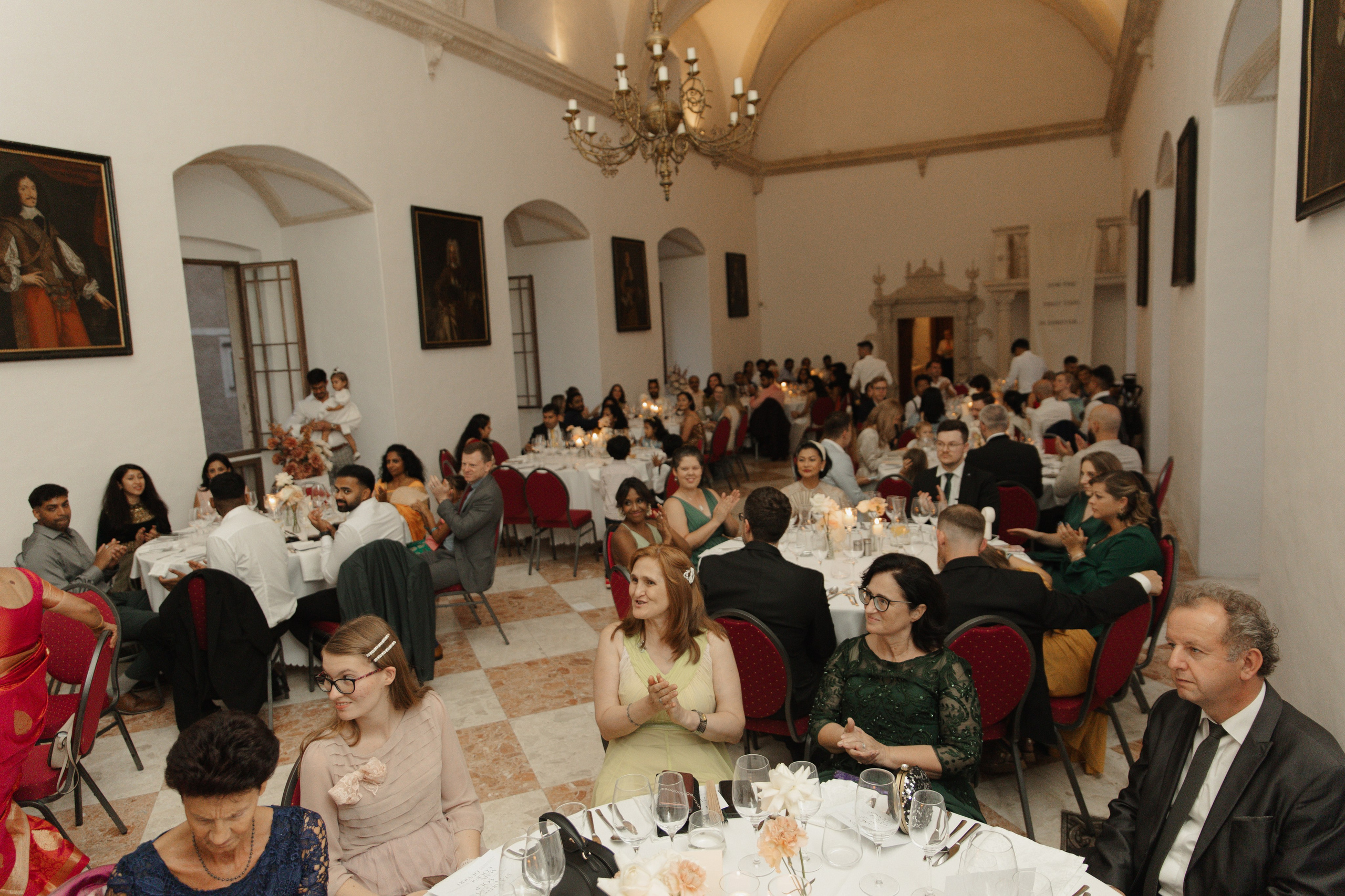 Elegant Castle Wedding in Austria | Alwin & Ruth’s Fairytale Celebration. Wedding photographer and videographer based in Timisoara, Romania