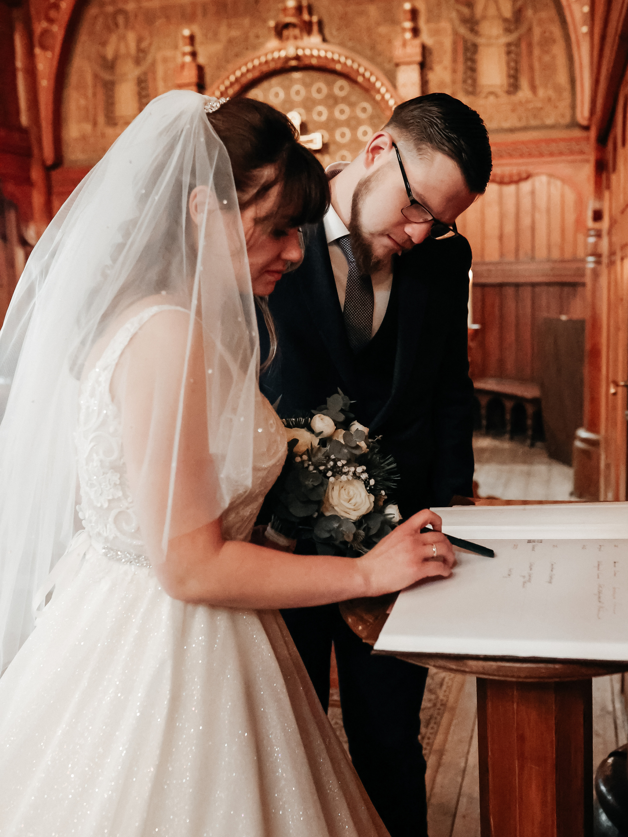 Kirchliche Trauung. Familien- Fotografin in Marienhafe, Aurich, Emden, Norden, Leer