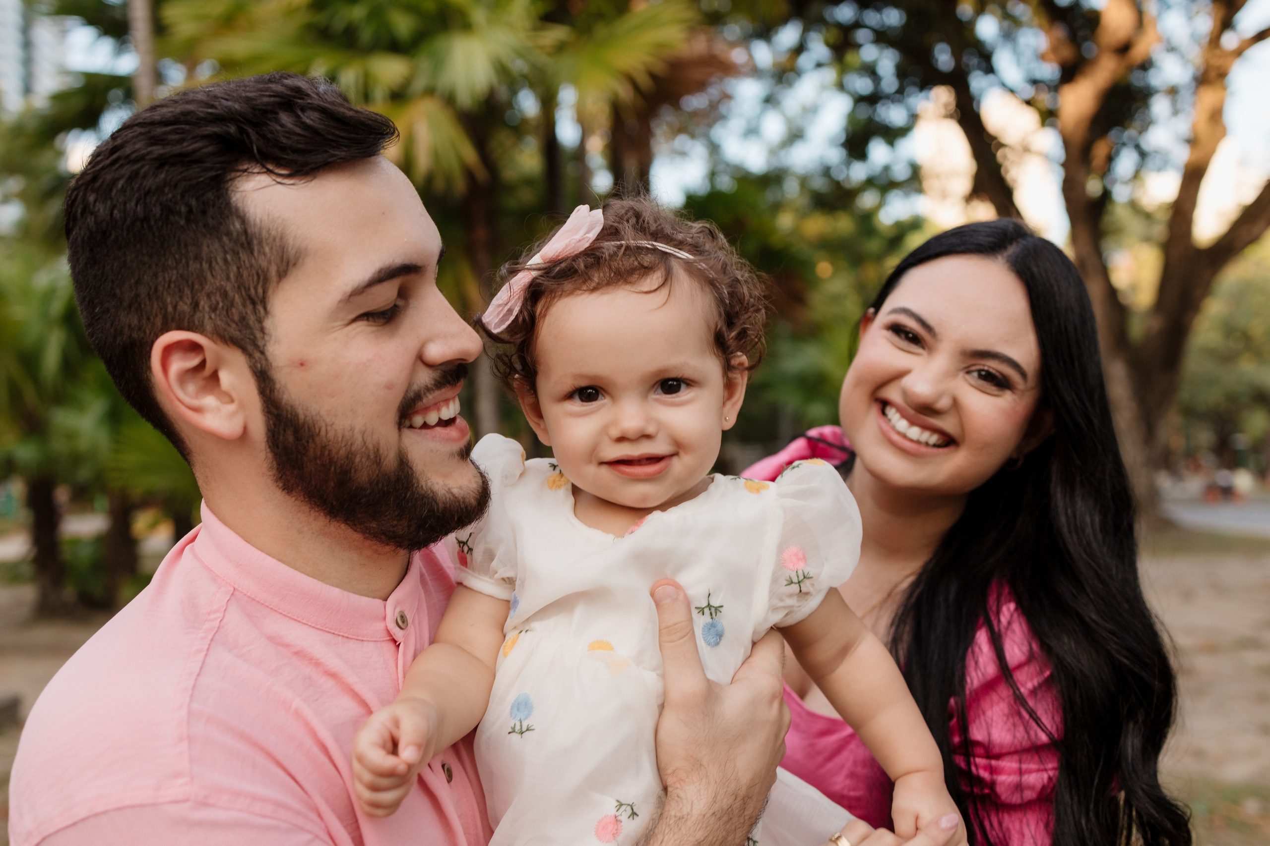 Ensaio de 1 ano com fotografia espontânea e natural
