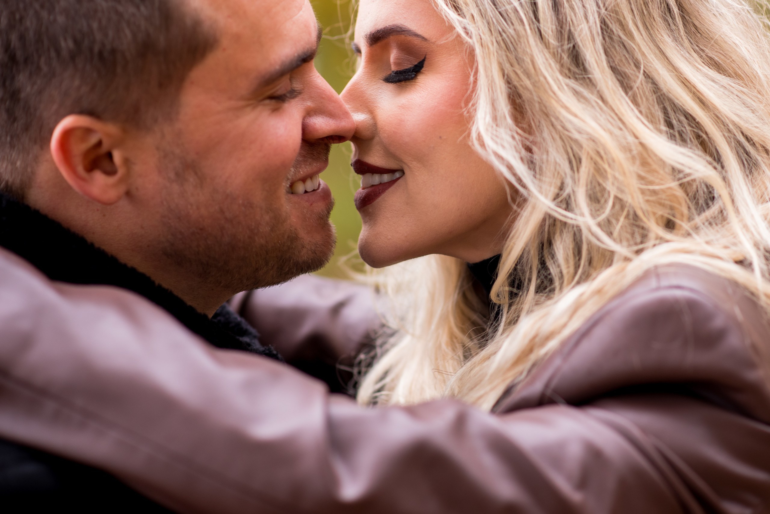 Capturing Fall Love: Shelen and Marcelo’s Romantic Photoshoot in Boston. Wedding photographer in Orlando, Boston & New York Anderson Marques