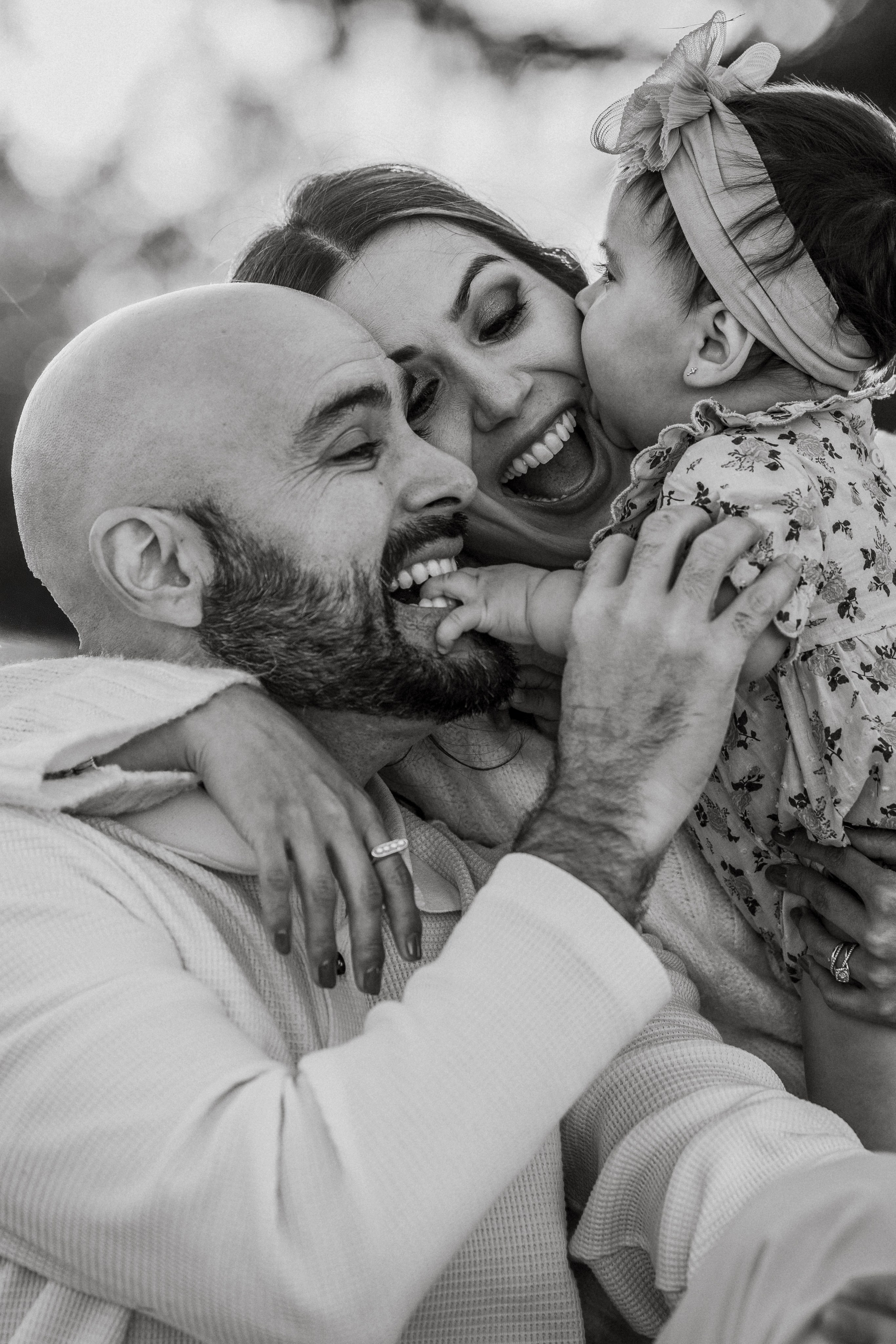 Fall Family Photography – Warm & Cozy Outdoor Session. Alisa Tant — Family and newborn photographer Bucks County, Montgomery county, Philadelphia, NJ