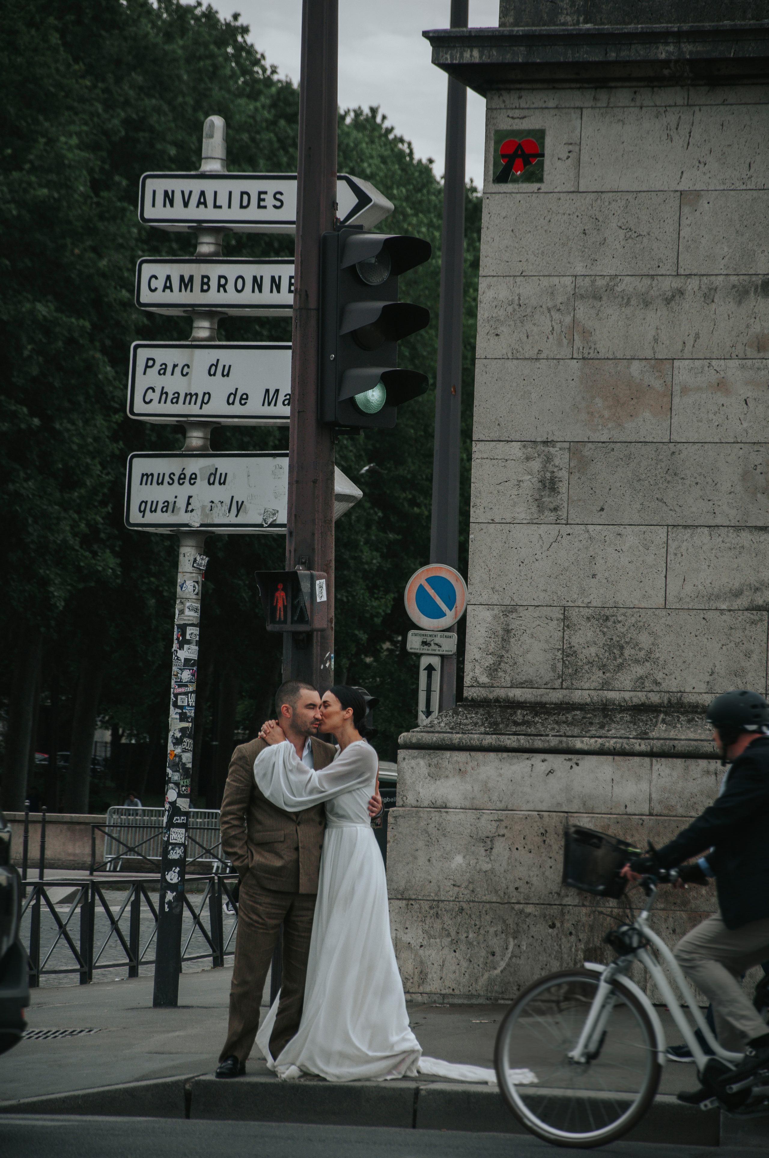 Парная фотосессия в Париже. Фотограф в Париже Полина Осипова