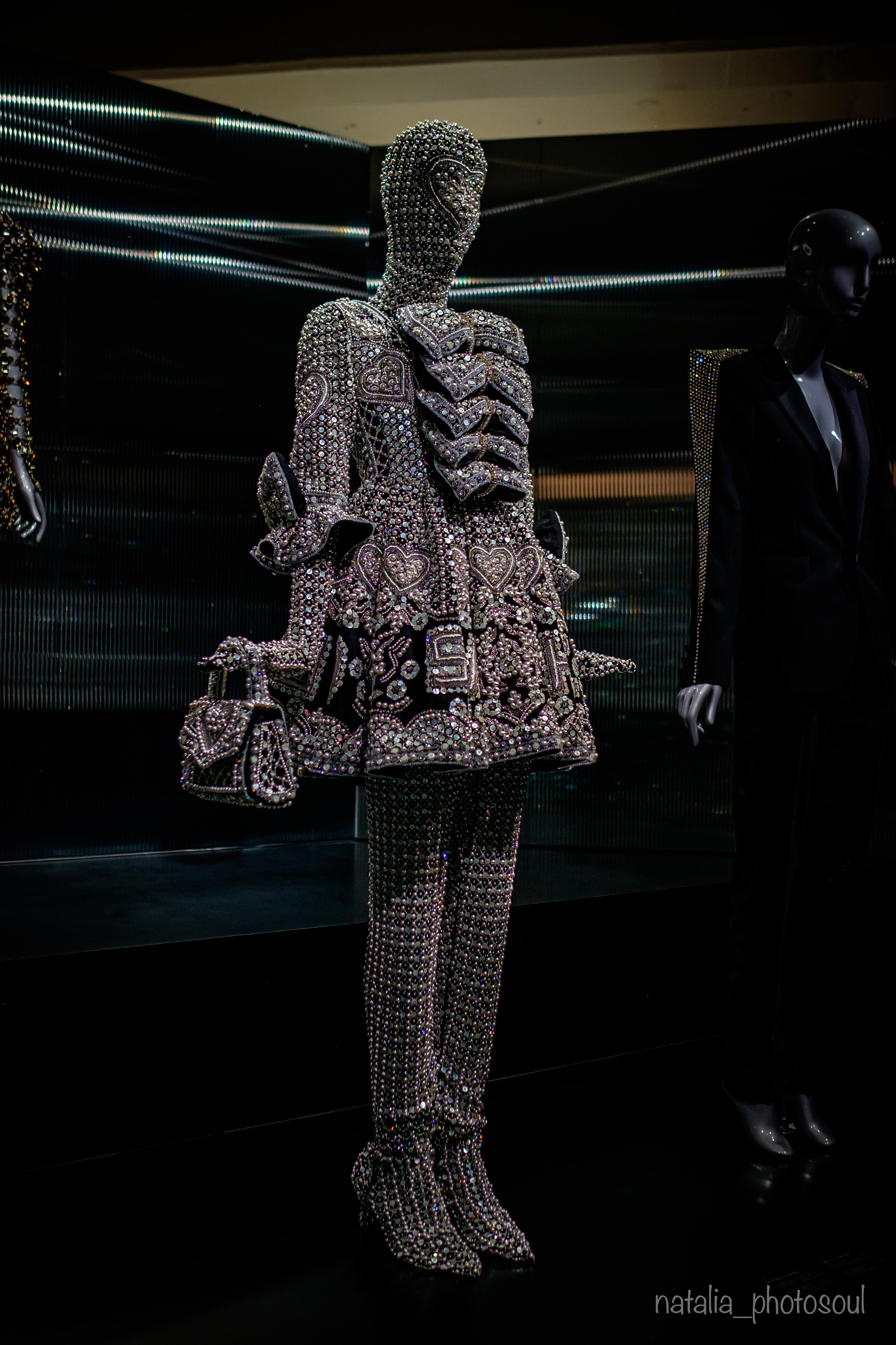 SWAROVSKI MASTERS OF LIGHT FROM VIENNA TO SEOUL. Photographer in Seoul Dobrokvashina Natalya