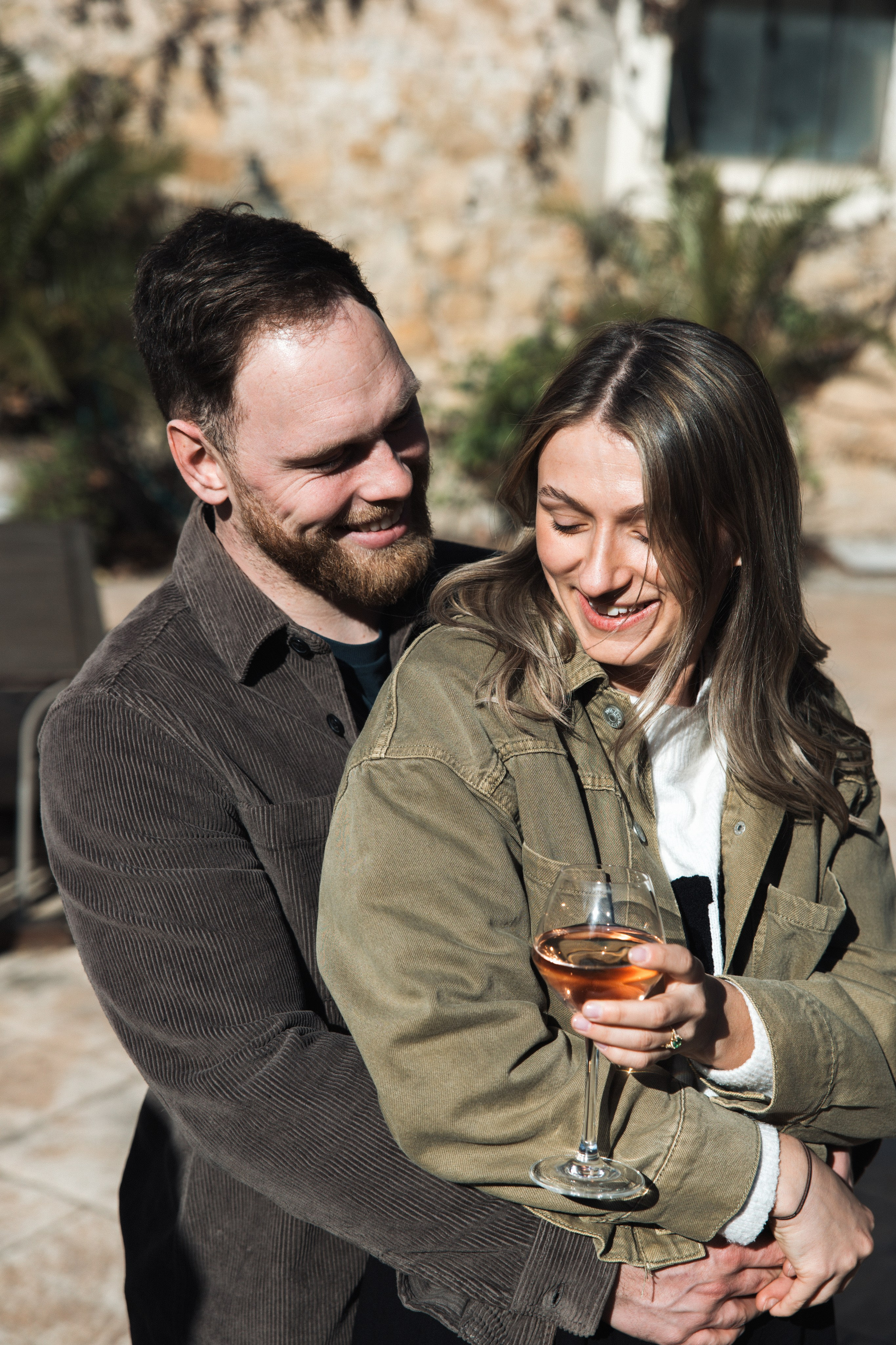 Séance photo avant le mariage pour Jess et Steve a Château du Puits e. Eugénie Smirnova — photographe à Toulouse et dans le sud-ouest de la France