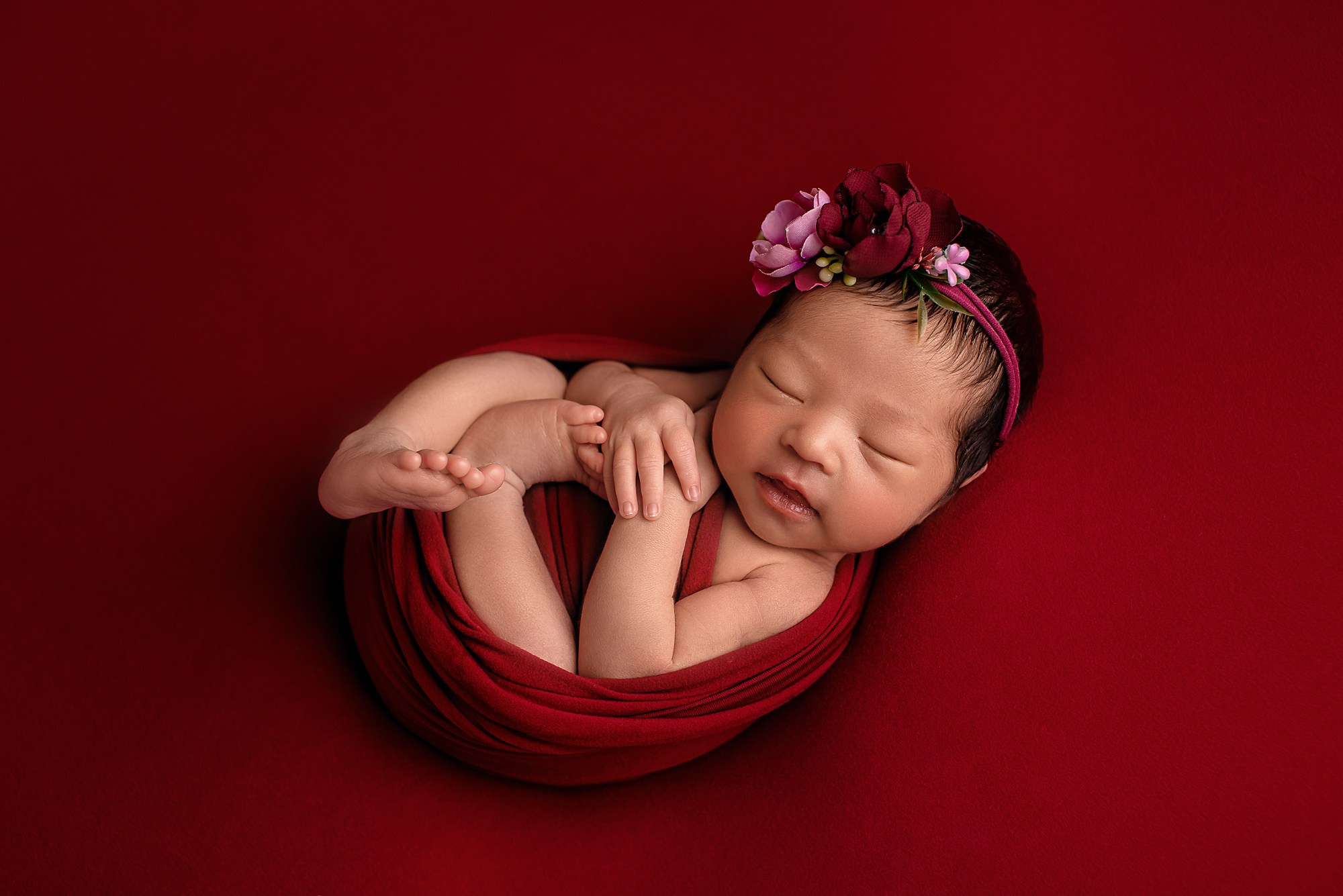 Neugeborenenfotos in Berlin – Studio oder bei Ihnen zu Hause
