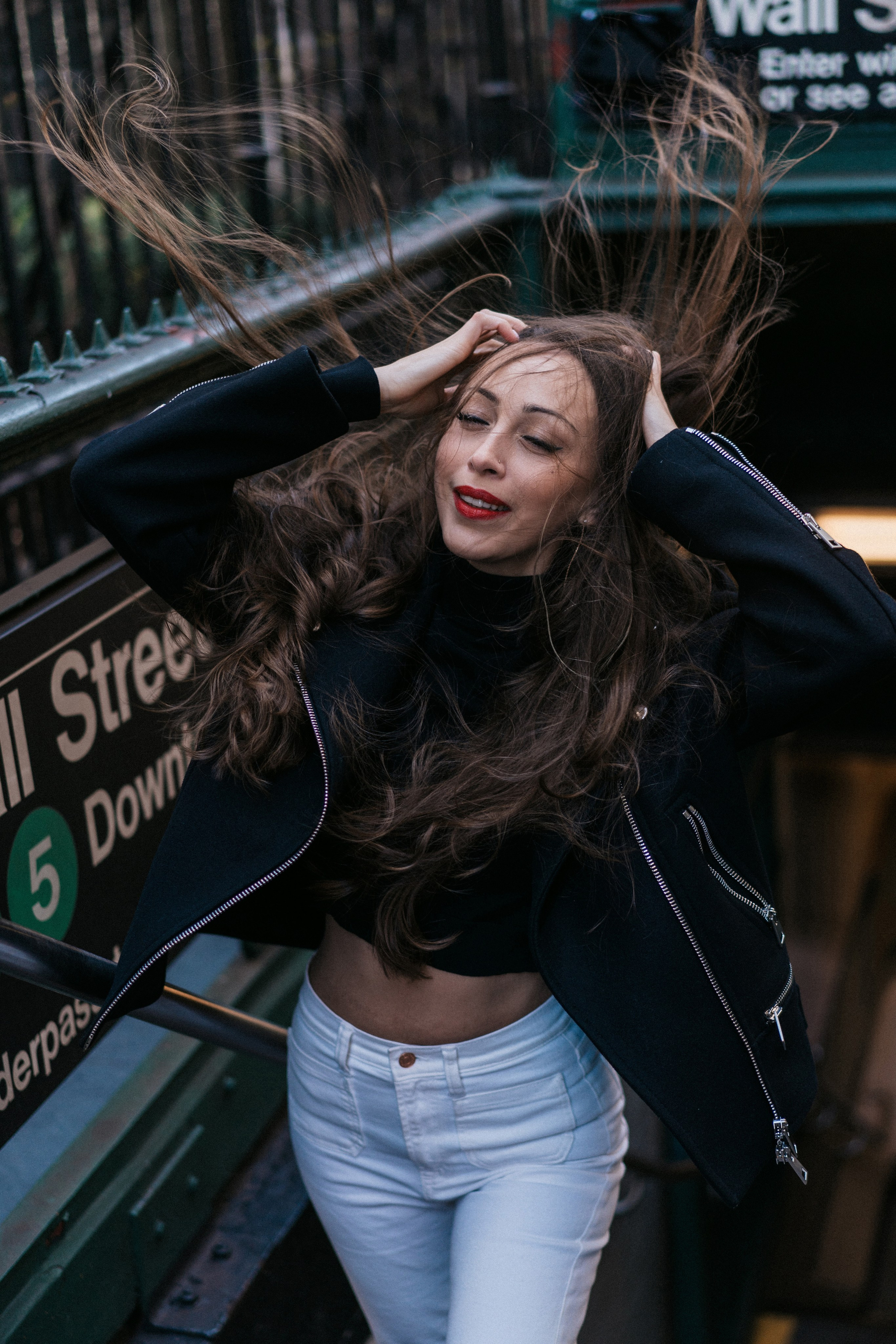 NYC Subway Portrait Photography | Underground Photo Sessions New York. Videographer and photographer in New York // MAKAROV.VIDEO
