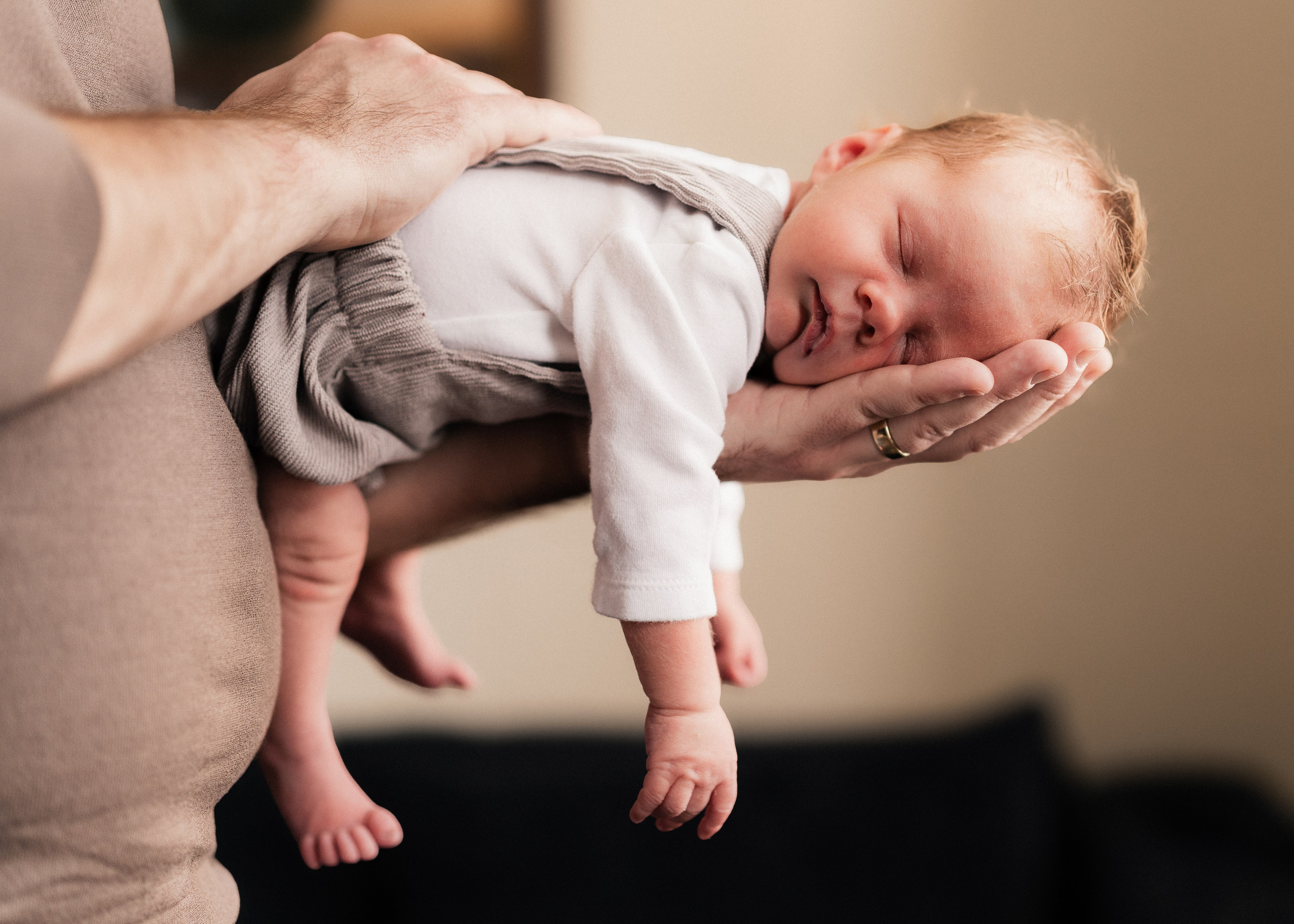 Newborn in-home photo session. Newcastle Upon Tyne Photographer Yana Balatskaya