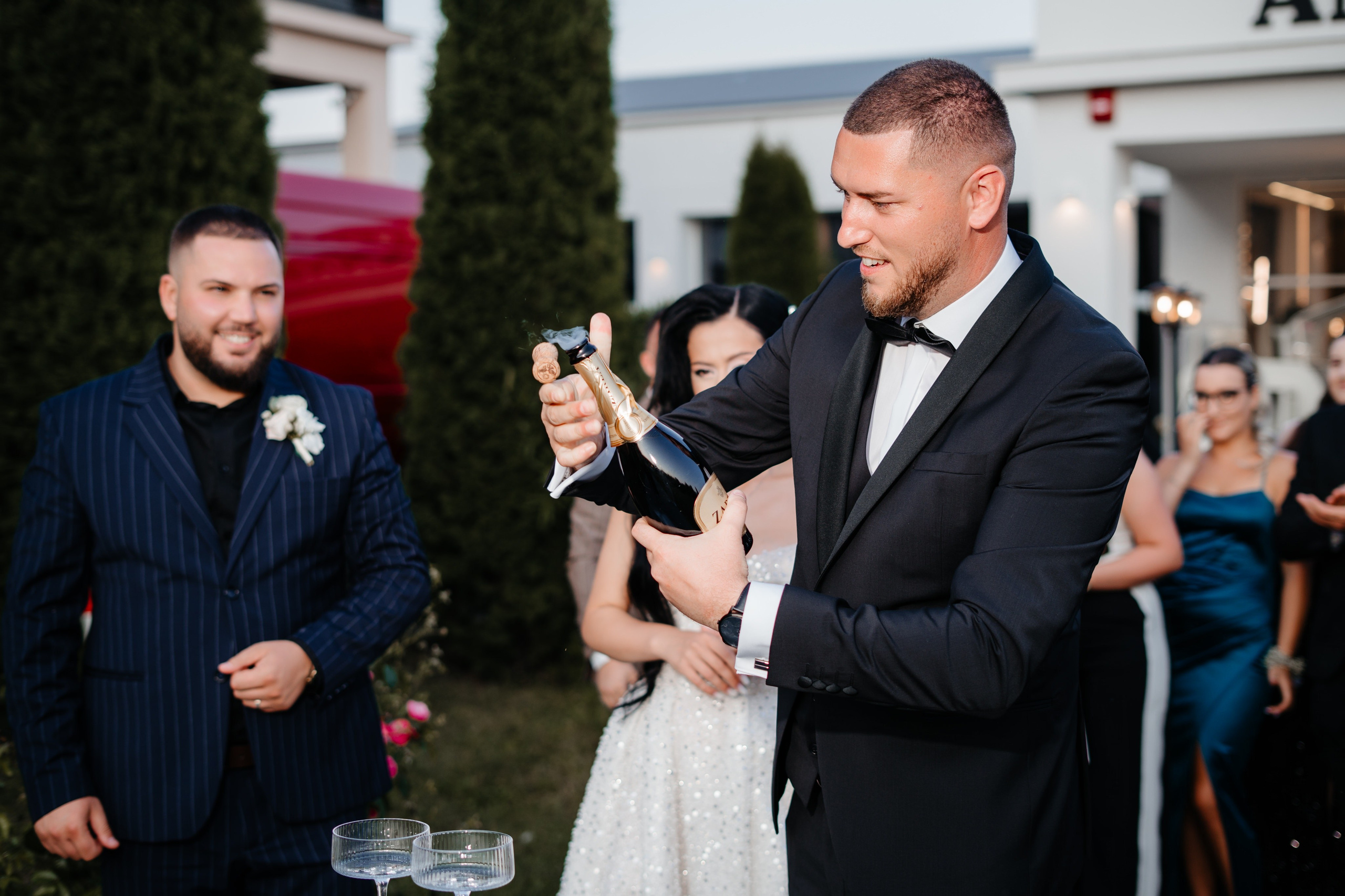 Catalina & Remus. Raw Studio. Fotograful tau de nunta!