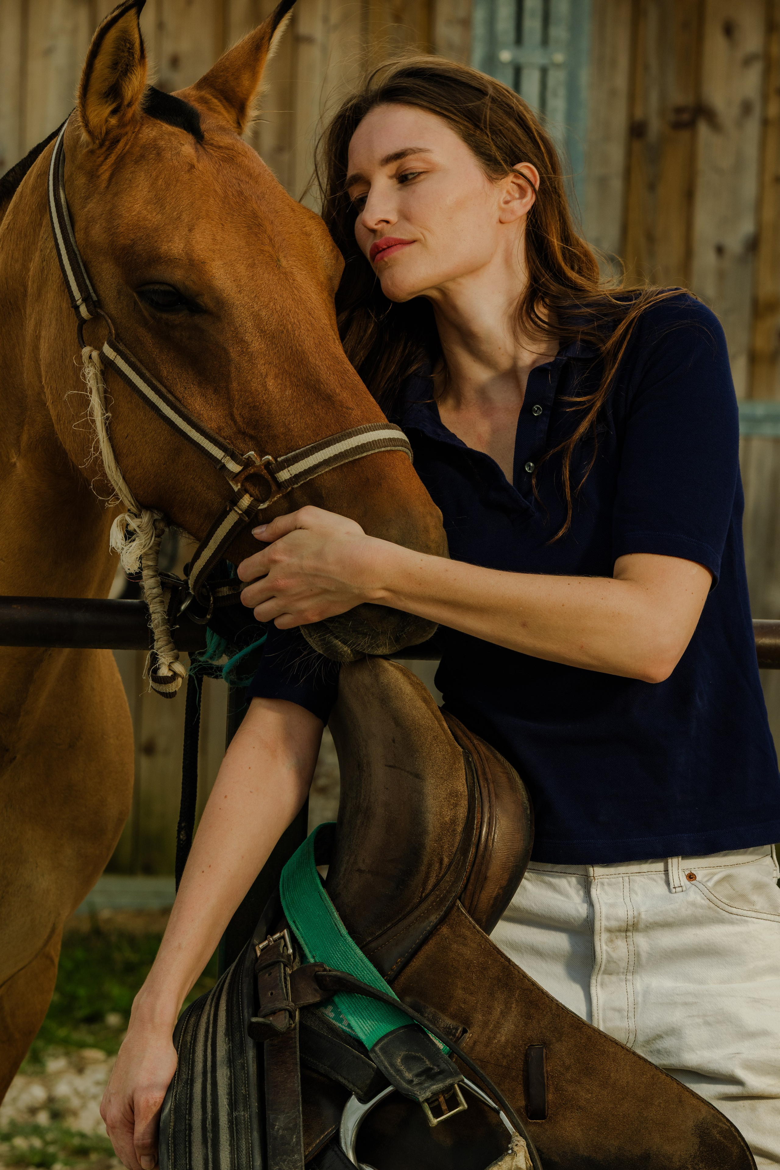 Cowgirl Spirit: An Equestrian Portrait Session in Chantilly