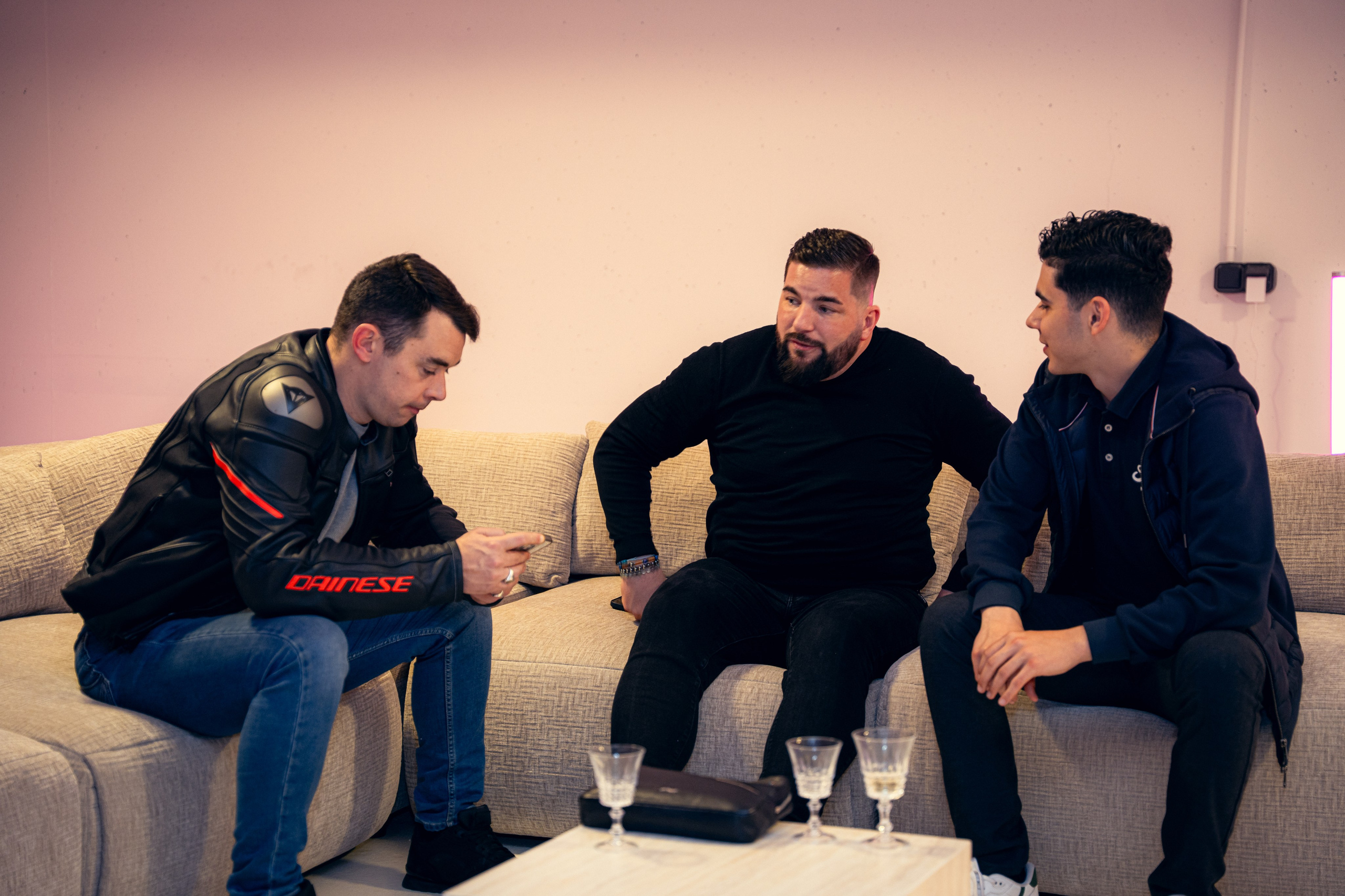 Soiree Padock33. Photographe de voitures à Paris — Vitalii Motruk