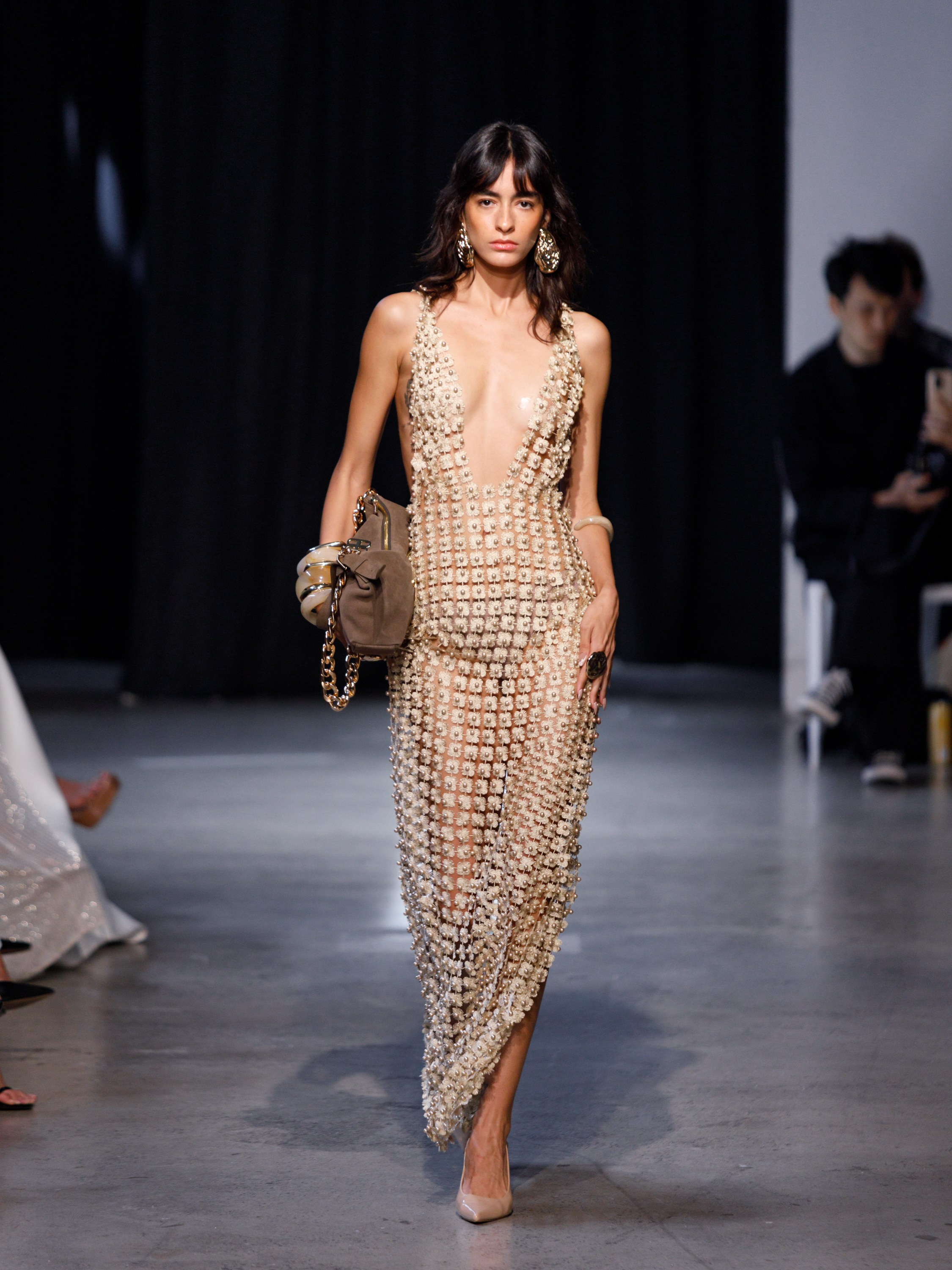 Bridal-inspired runway dress rotating – fashion show NYC