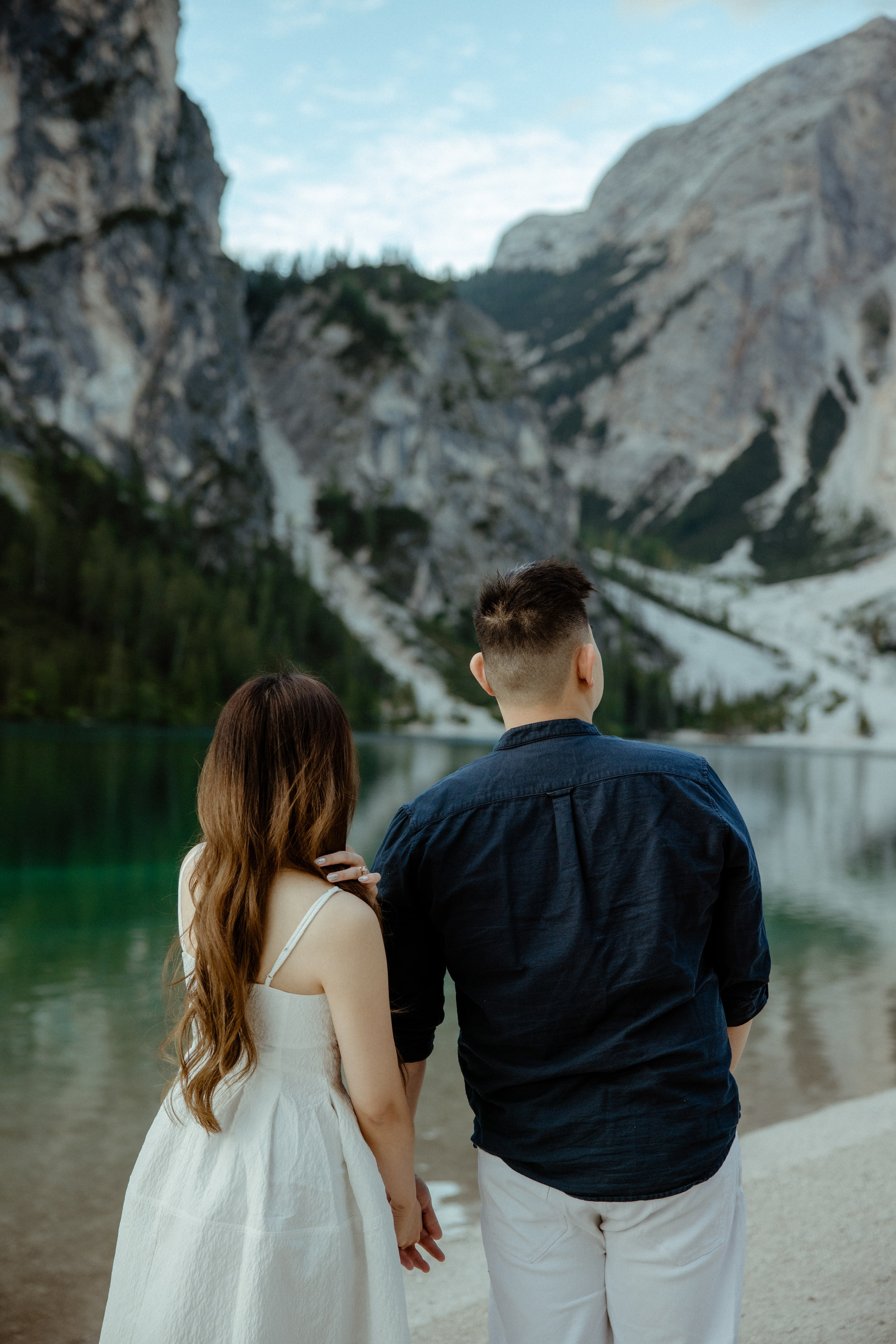 Sunrise proposal at Lago di Braies | Dreamy engagement in the Dolomites. Iceland elopement photographer & videographer
