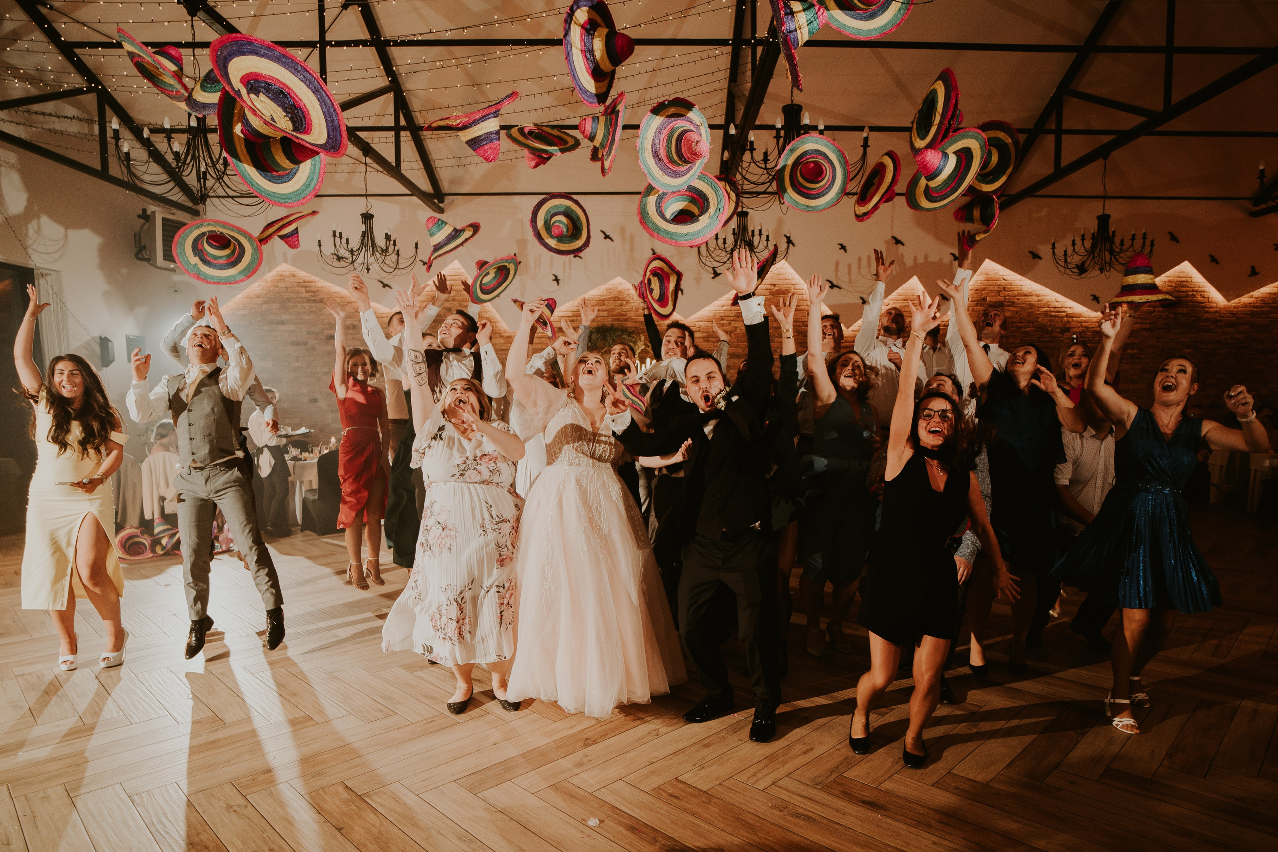 Trzy Drzewa: wspaniała uroczystość Wiktorii i Kamila. Karkowskafoto - fotografia miłości