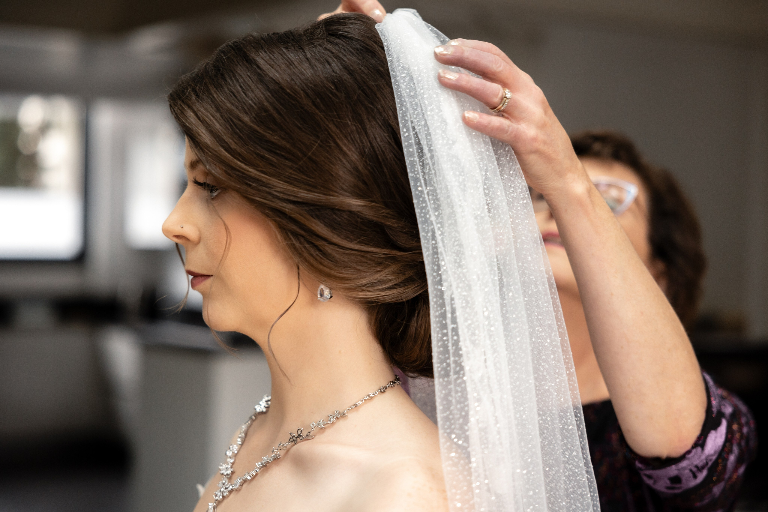 Mariage de Noël inoubliable à Toulouse, Capitole. Gillian & Scott. Eugénie Smirnova — photographe à Toulouse et dans le sud-ouest de la France