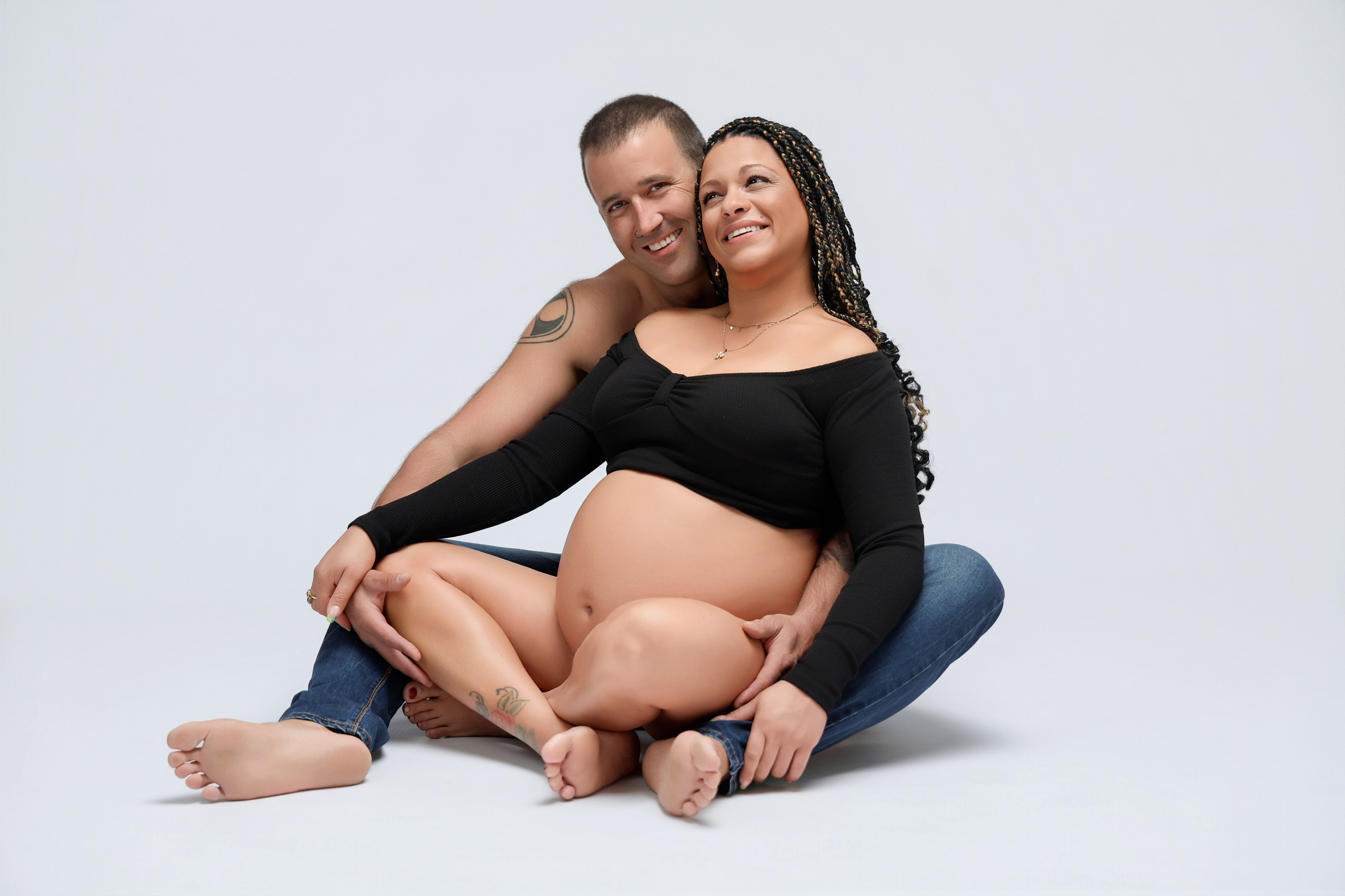 Nueva Sesión Embarazo En Estudio. Fotografía de Eventos, Embarazo y Familiar en Pirineos