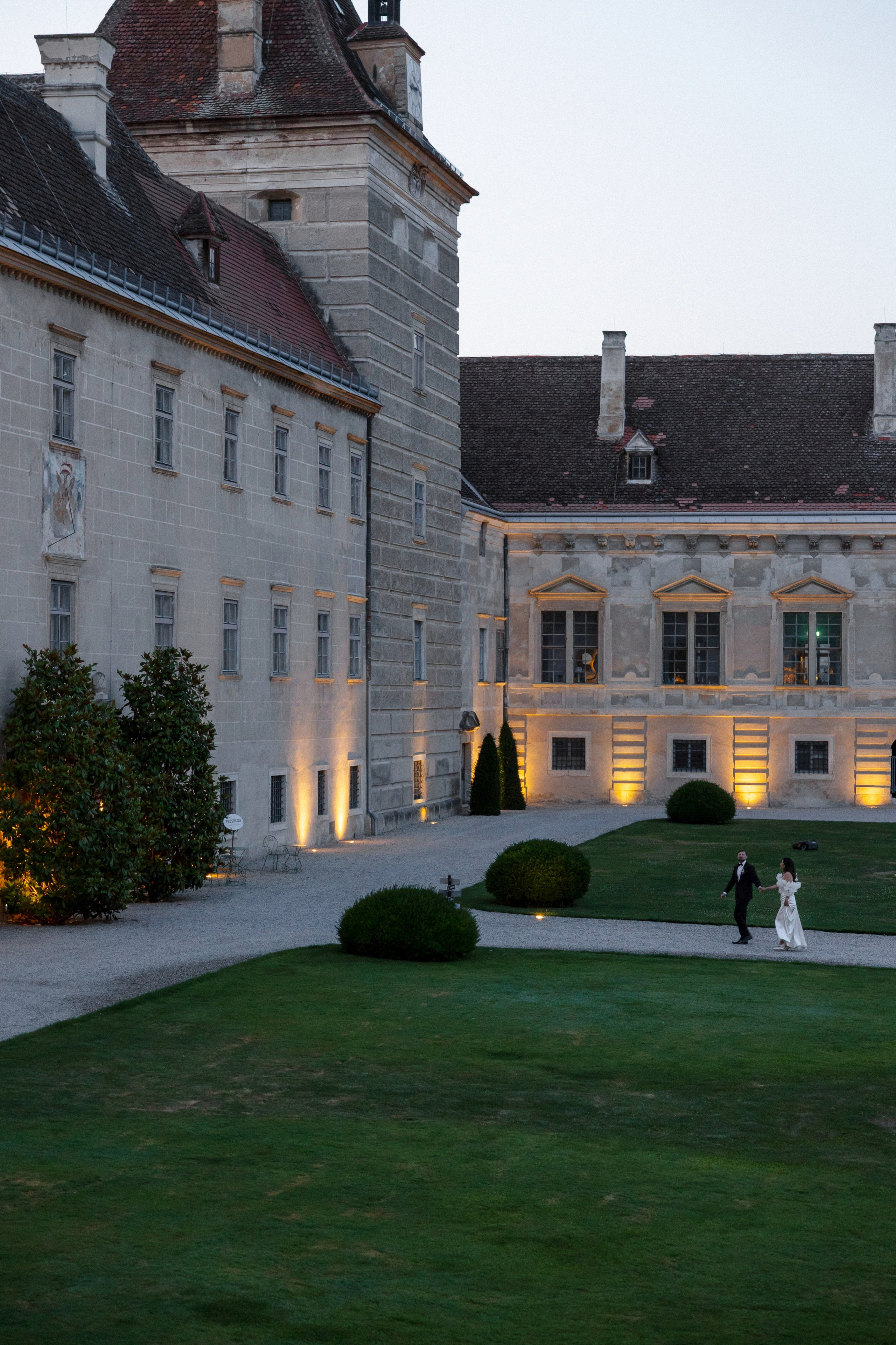 Susan & George · Wedding at Schloss Walpersdorf. Raw Studio: Capturing Elegant weddings accross Europe