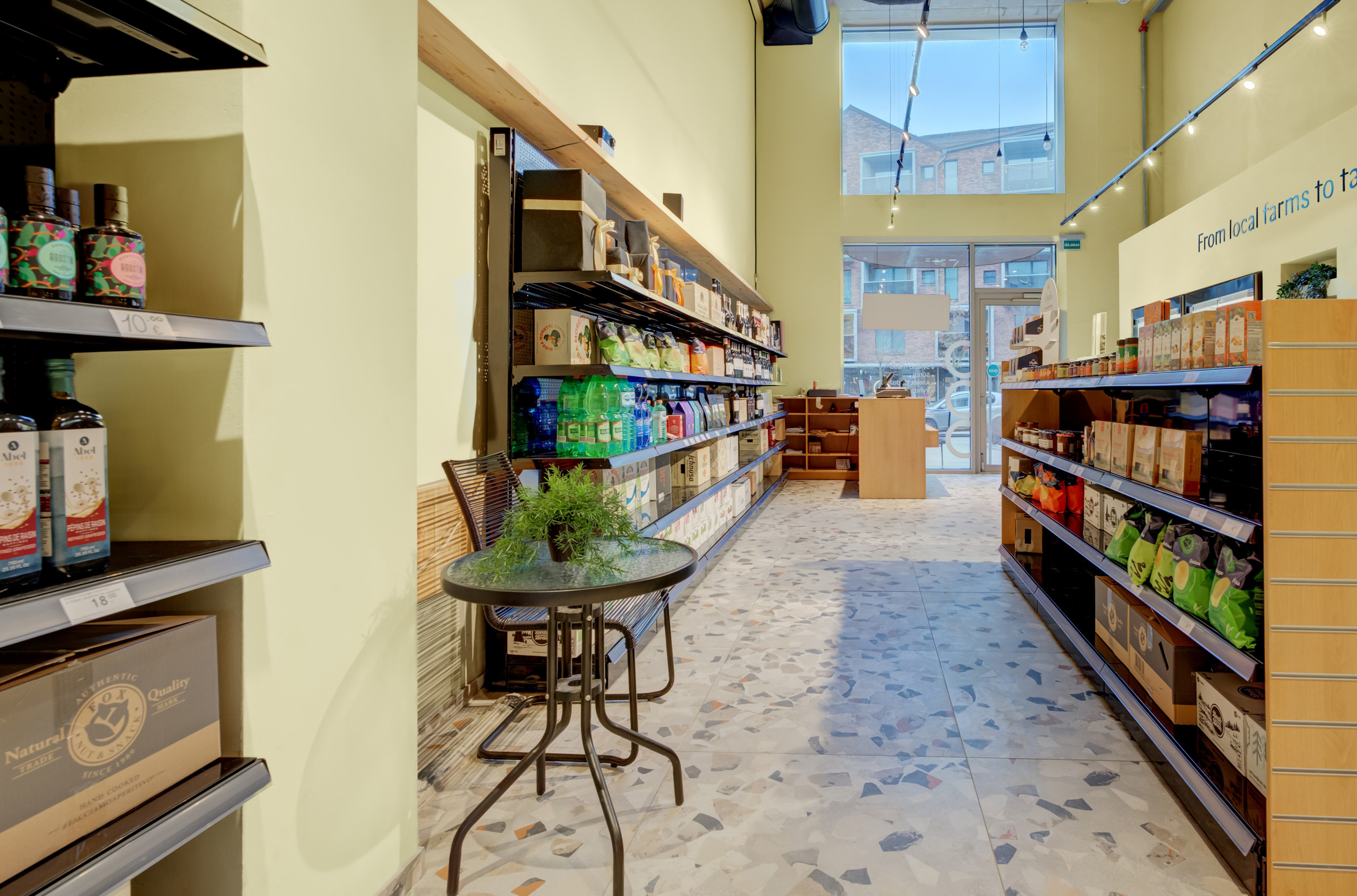 Fotosesija. Komercinės Patalpos Aukštaičių g. 7, Vilnius | Nuoma Biurui ar Parduotuvei. Elina Sapiega fotografė Vilniuje