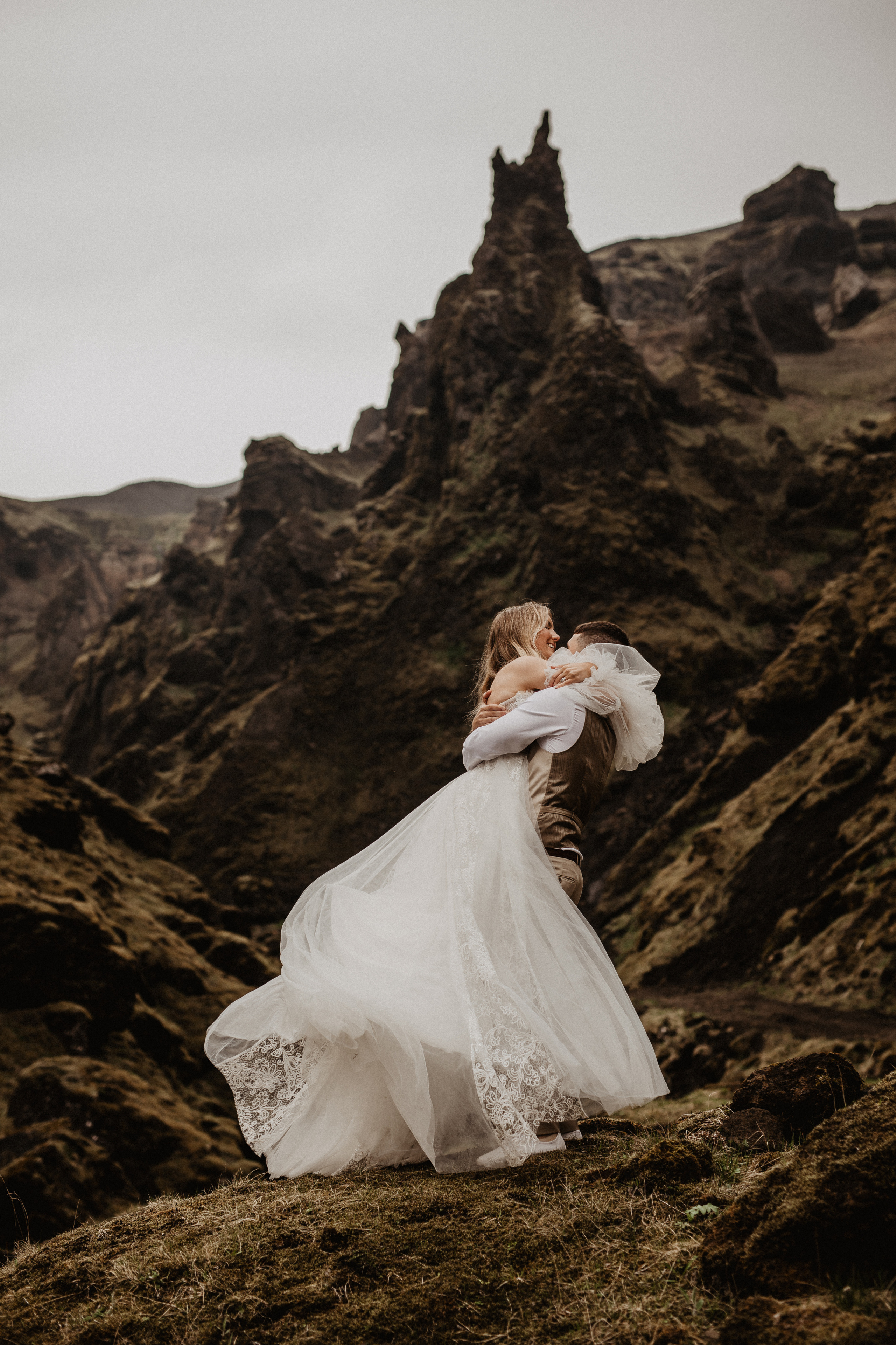 Elopement in Iceland. Iceland elopement photographer & videographer